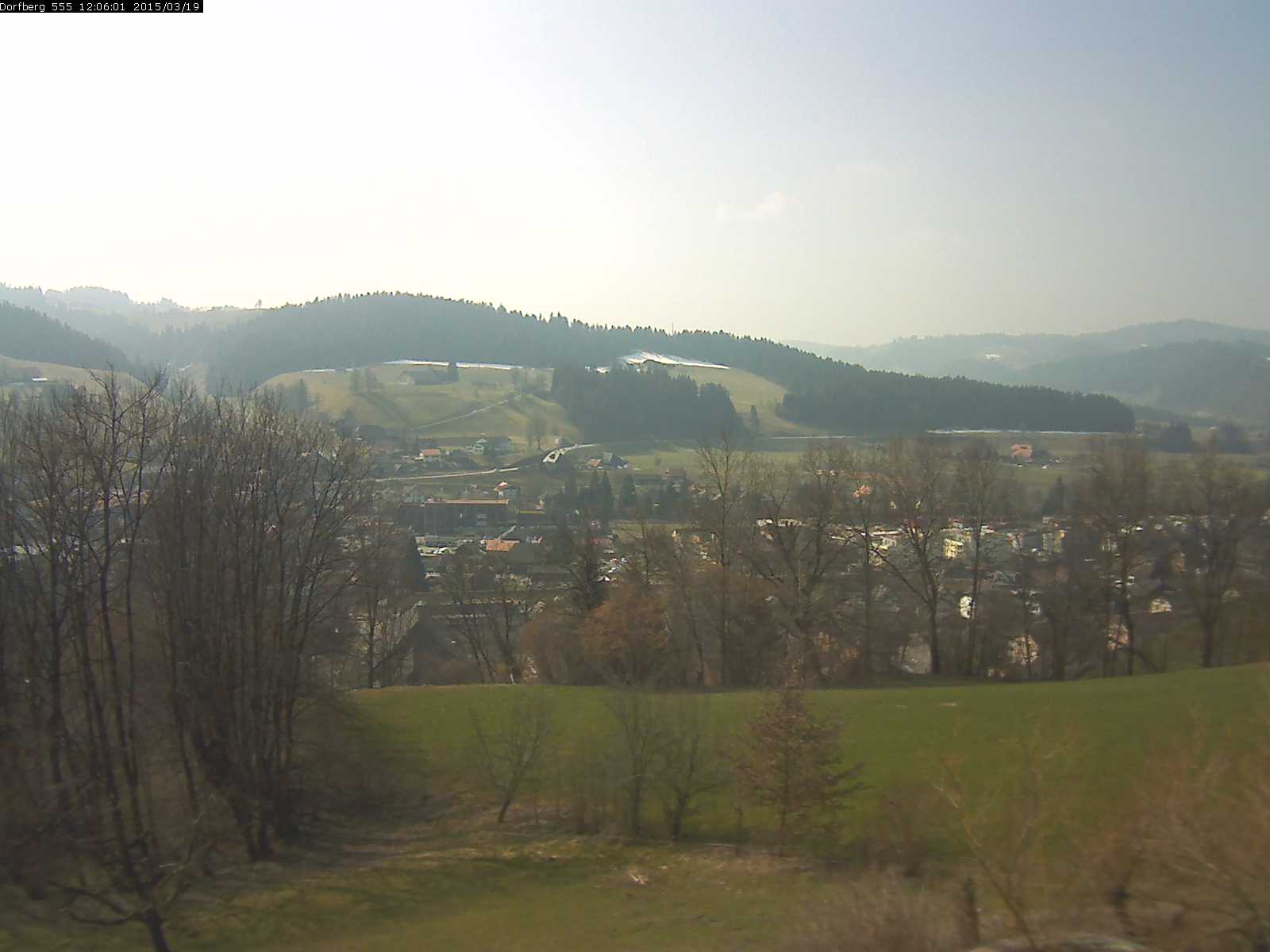 Webcam-Bild: Aussicht vom Dorfberg in Langnau 20150319-120601