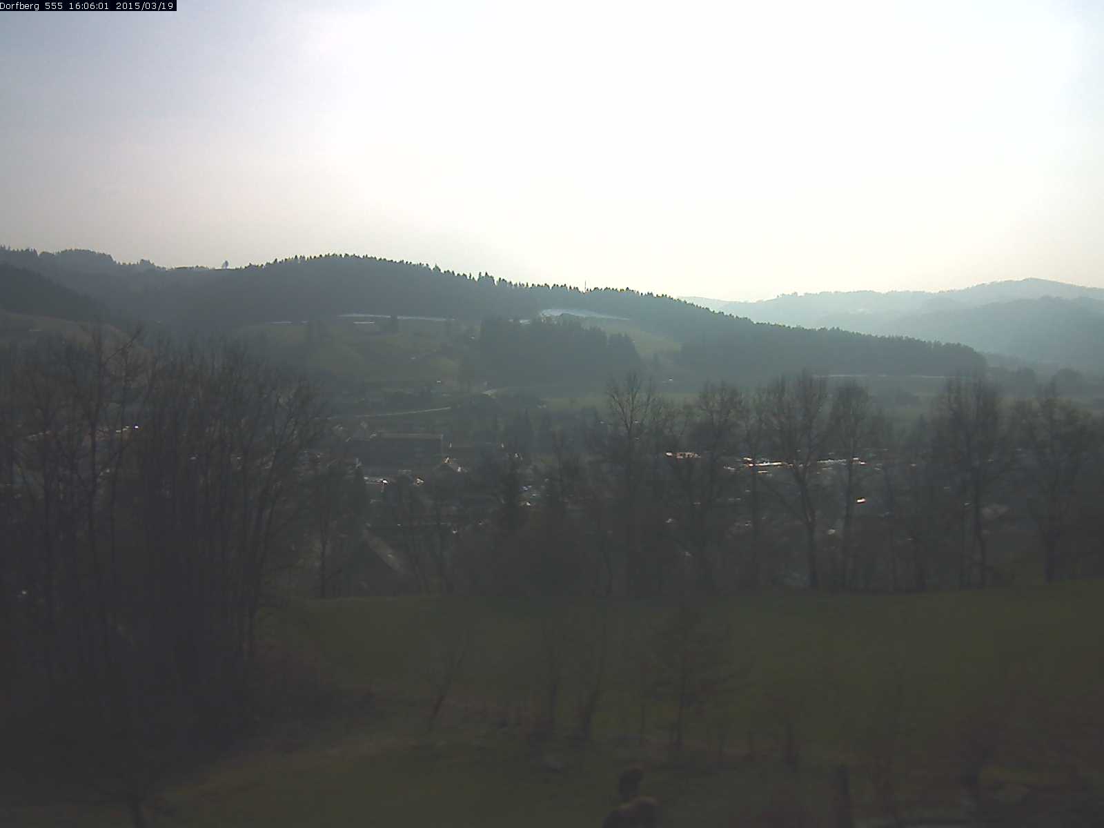 Webcam-Bild: Aussicht vom Dorfberg in Langnau 20150319-160601
