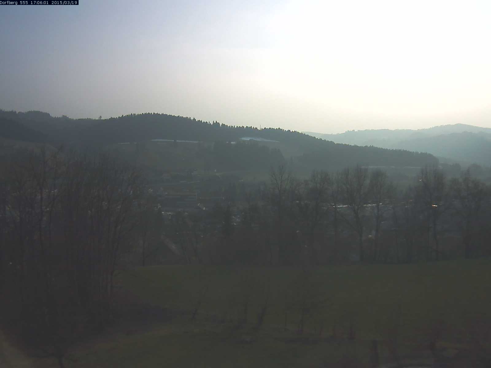 Webcam-Bild: Aussicht vom Dorfberg in Langnau 20150319-170601