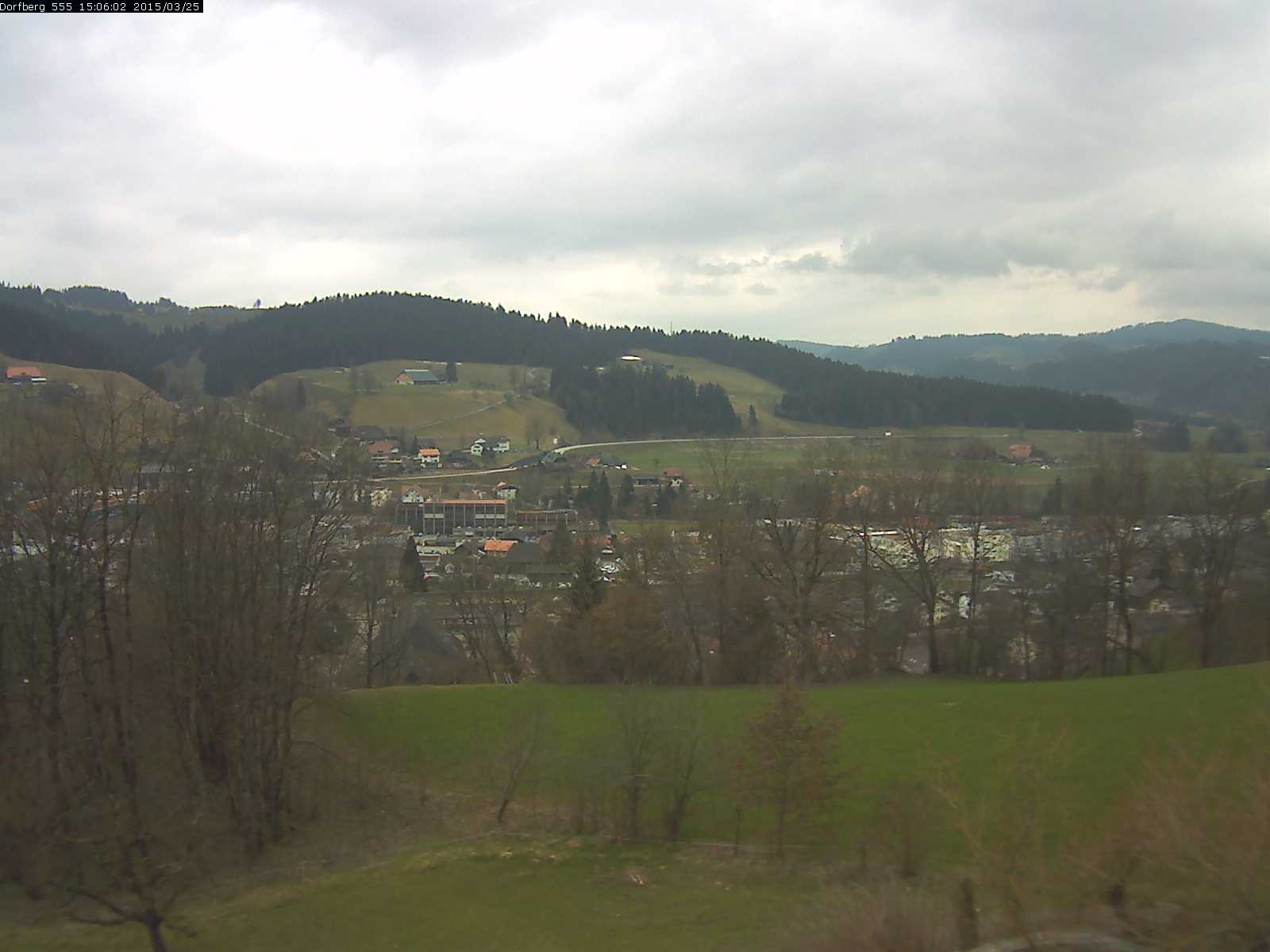 Webcam-Bild: Aussicht vom Dorfberg in Langnau 20150325-150601