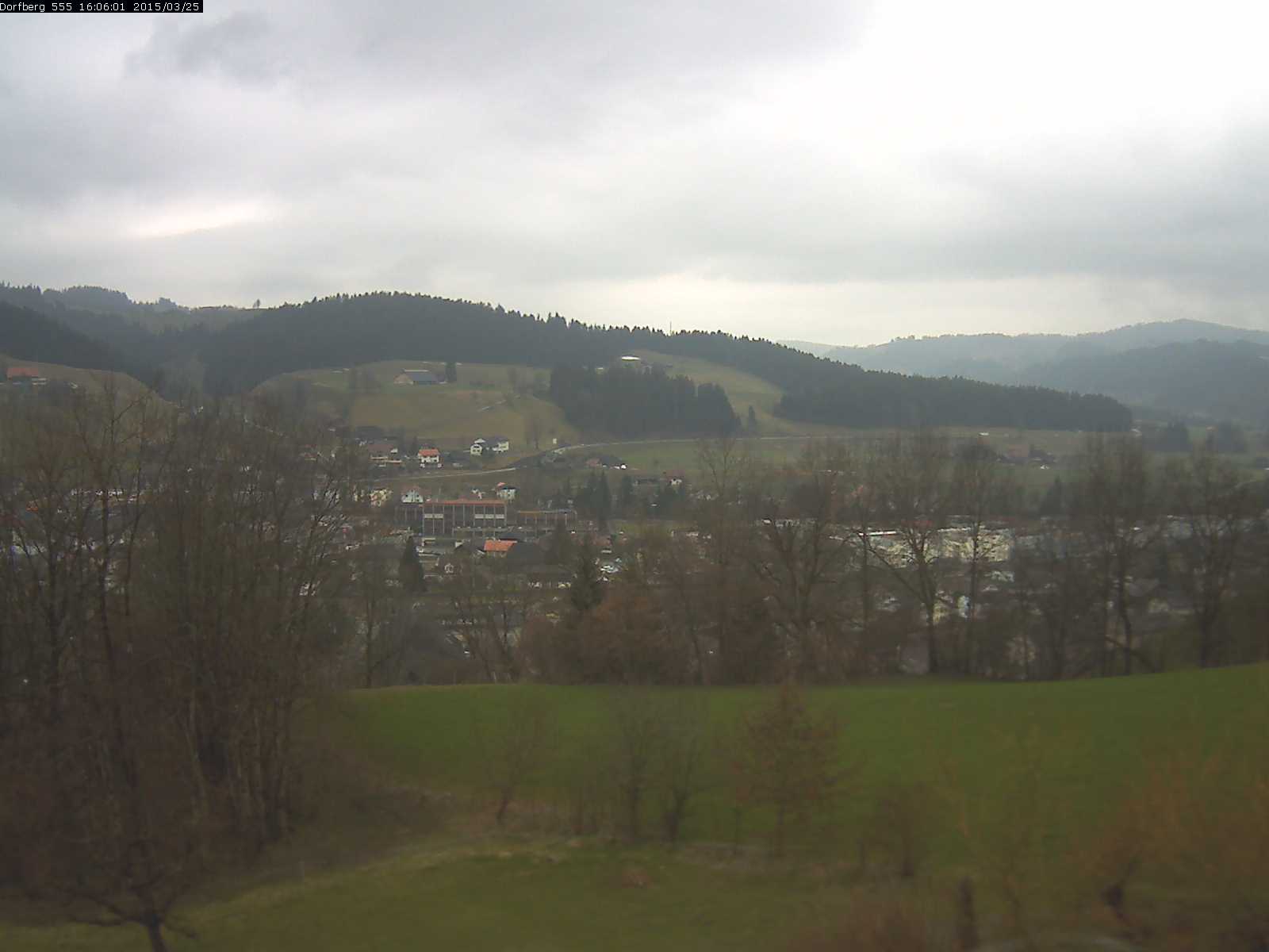 Webcam-Bild: Aussicht vom Dorfberg in Langnau 20150325-160601