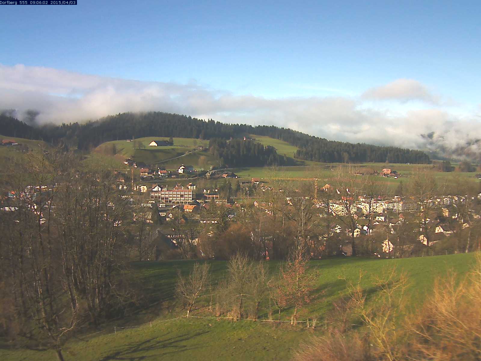 Webcam-Bild: Aussicht vom Dorfberg in Langnau 20150403-090601