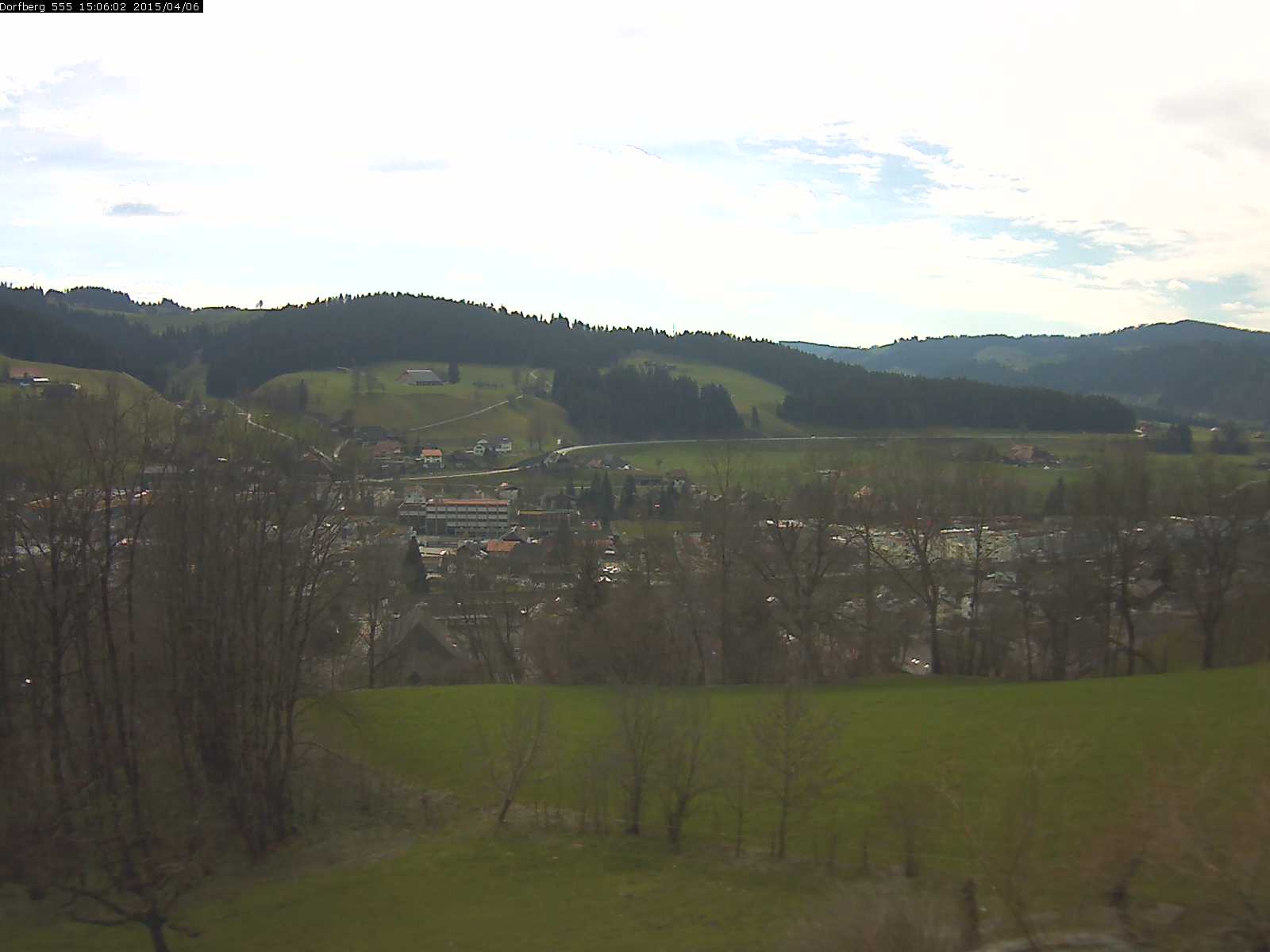 Webcam-Bild: Aussicht vom Dorfberg in Langnau 20150406-150601