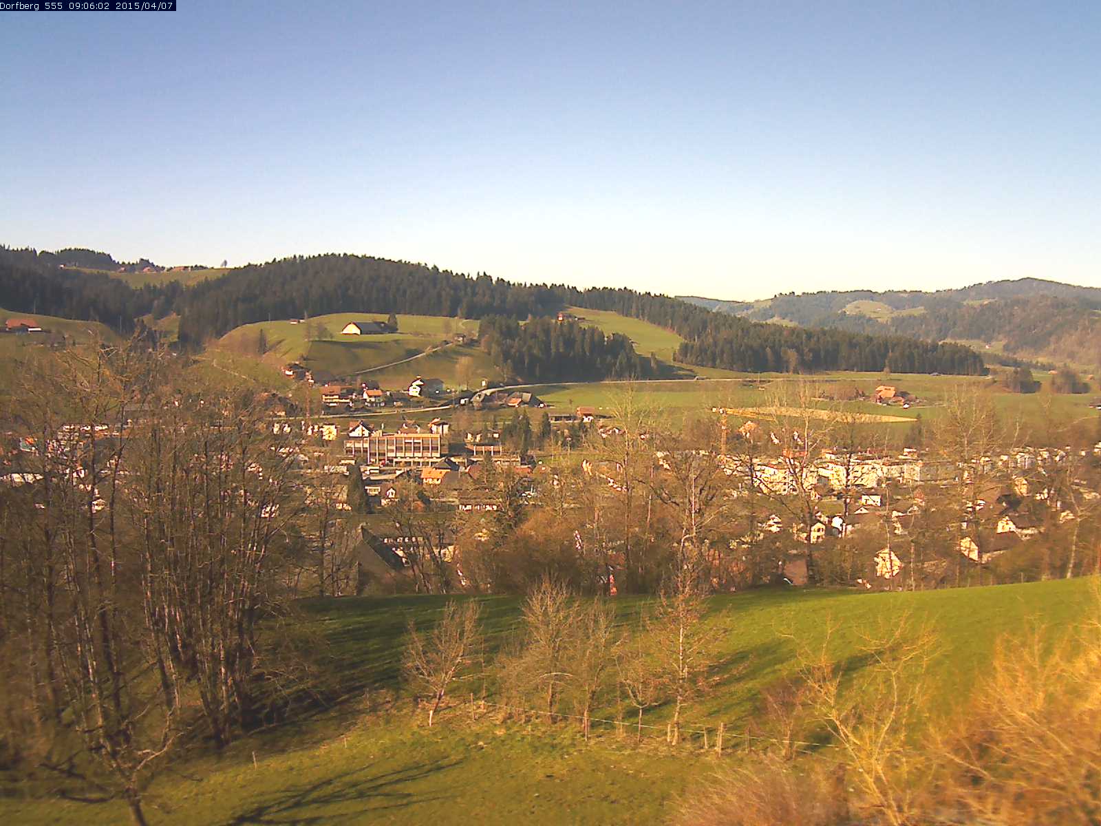 Webcam-Bild: Aussicht vom Dorfberg in Langnau 20150407-090601