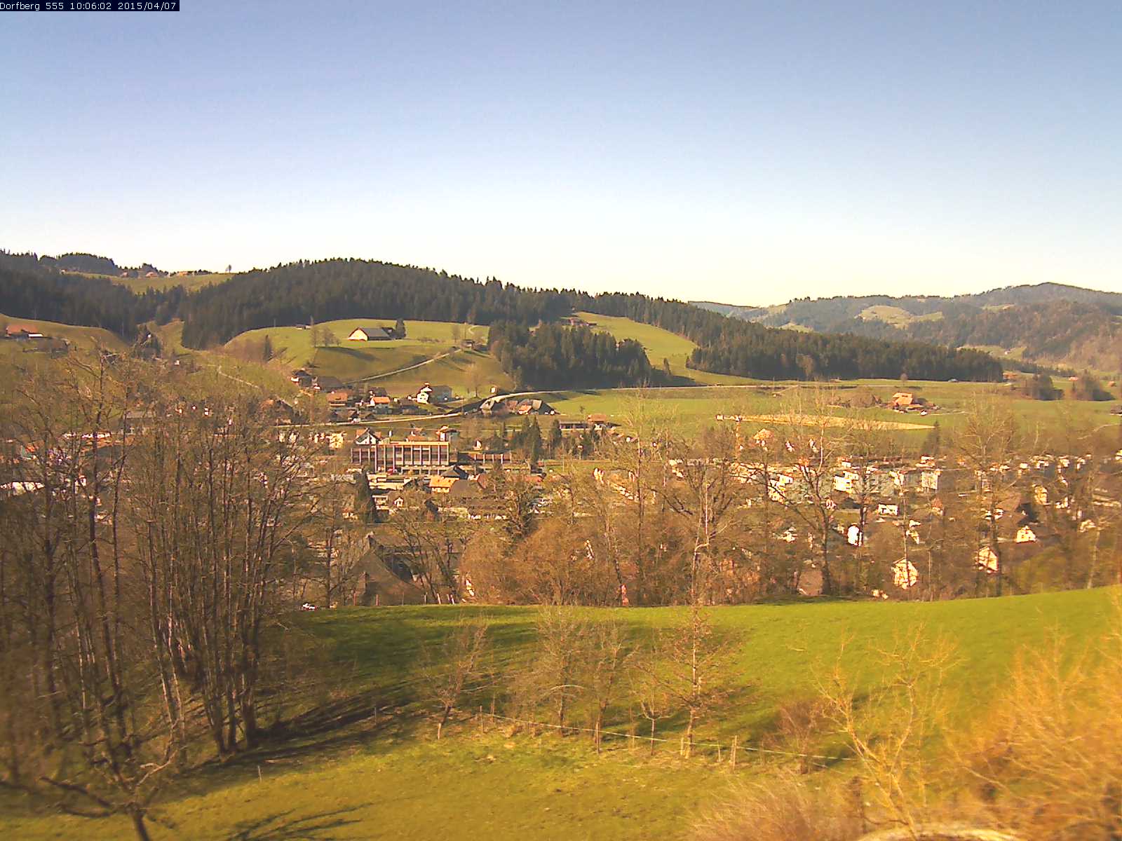 Webcam-Bild: Aussicht vom Dorfberg in Langnau 20150407-100601