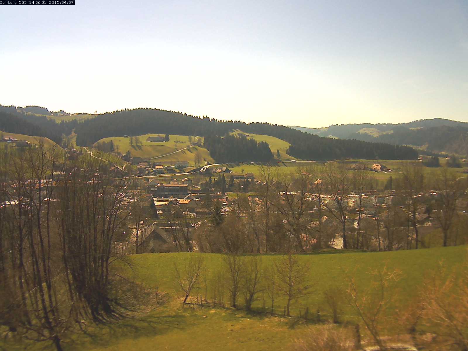 Webcam-Bild: Aussicht vom Dorfberg in Langnau 20150407-140601