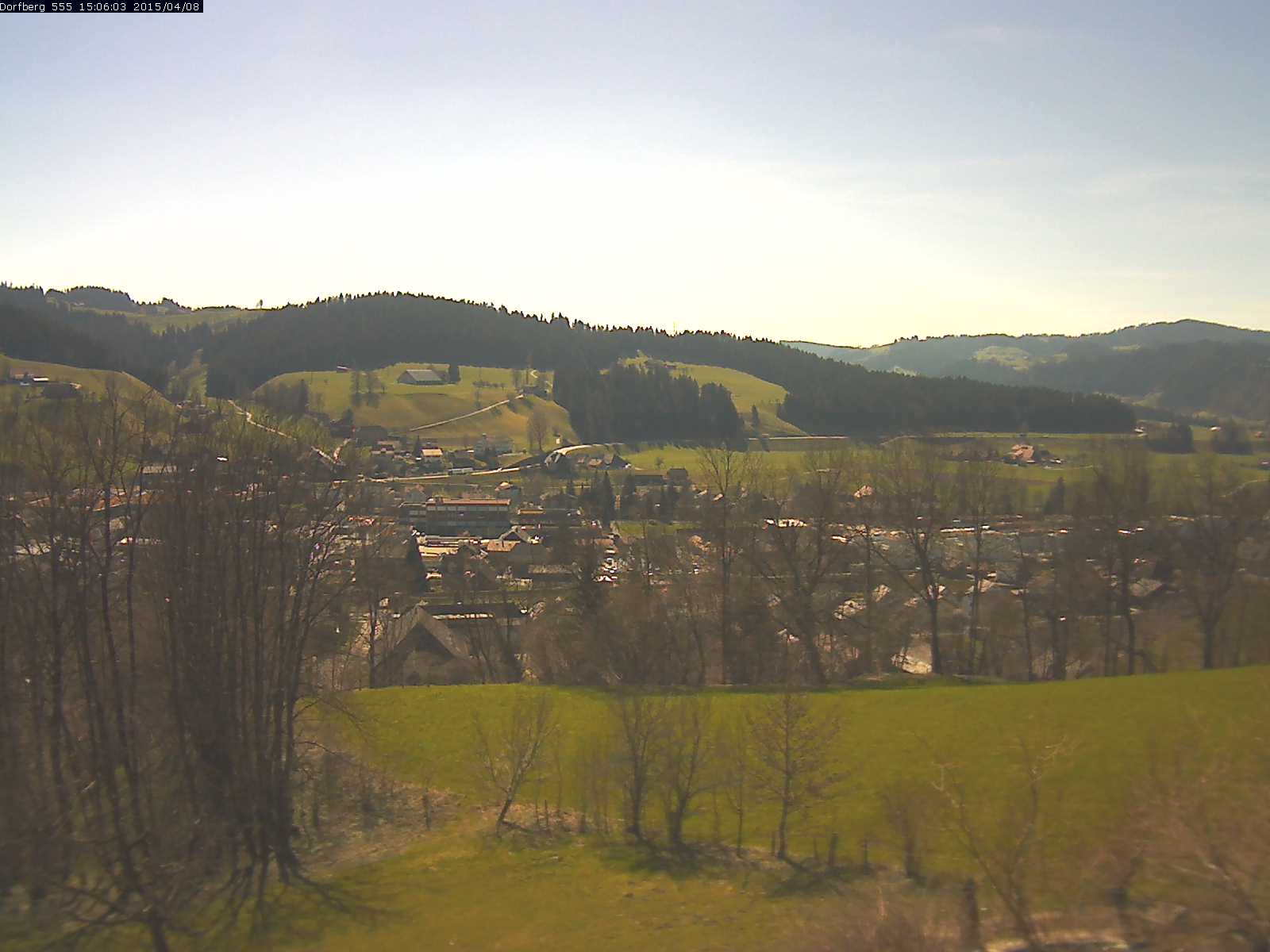 Webcam-Bild: Aussicht vom Dorfberg in Langnau 20150408-150601