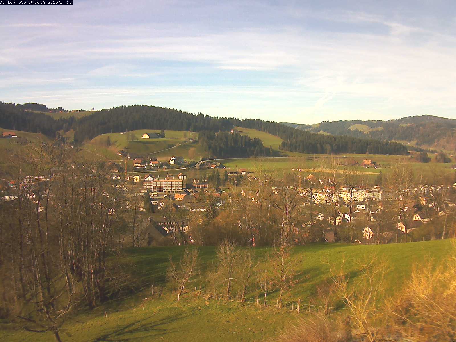 Webcam-Bild: Aussicht vom Dorfberg in Langnau 20150410-090601