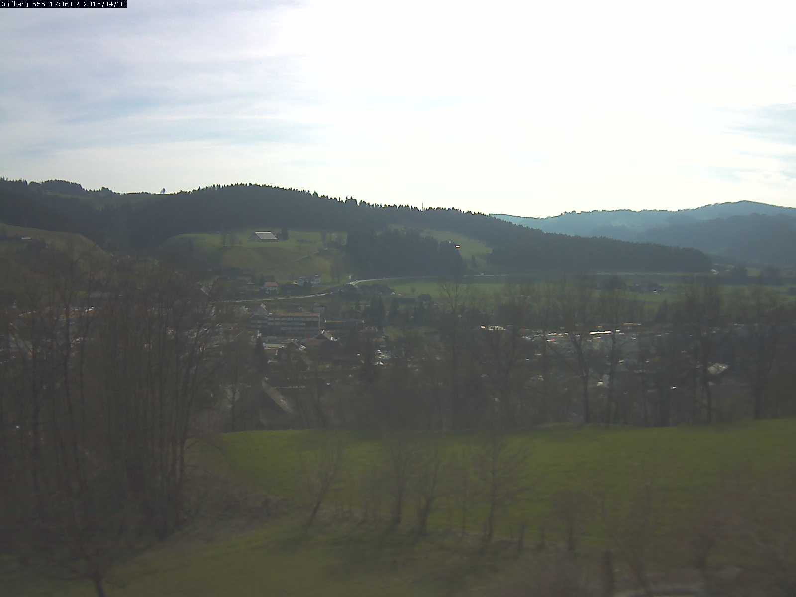 Webcam-Bild: Aussicht vom Dorfberg in Langnau 20150410-170601