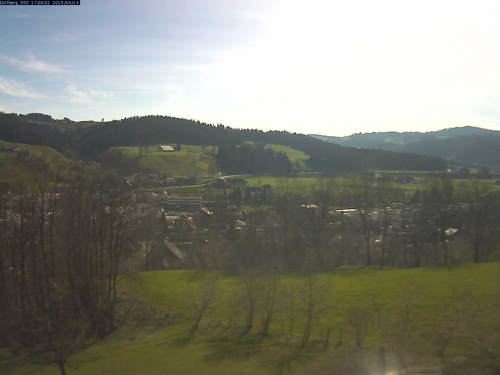 Webcam-Bild: Aussicht vom Dorfberg in Langnau 20150414-170601