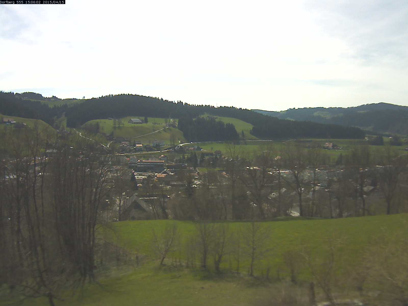 Webcam-Bild: Aussicht vom Dorfberg in Langnau 20150415-150601