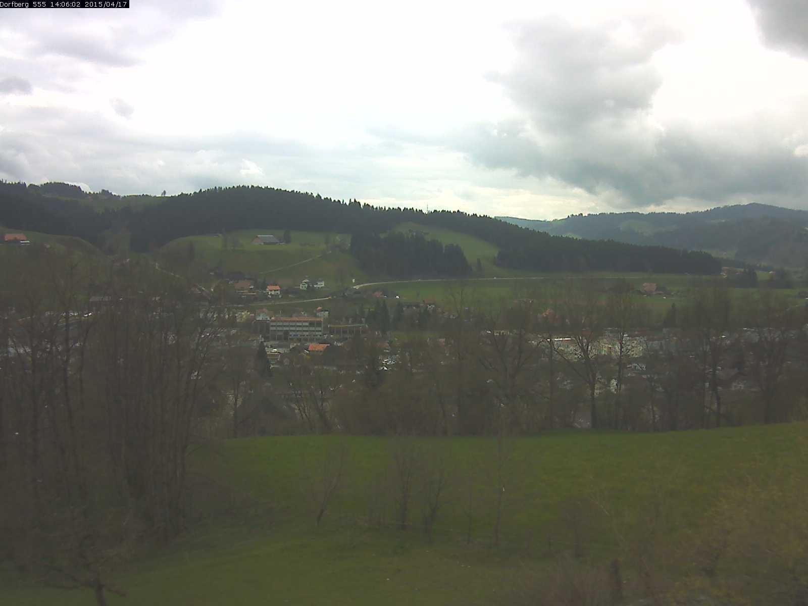 Webcam-Bild: Aussicht vom Dorfberg in Langnau 20150417-140601