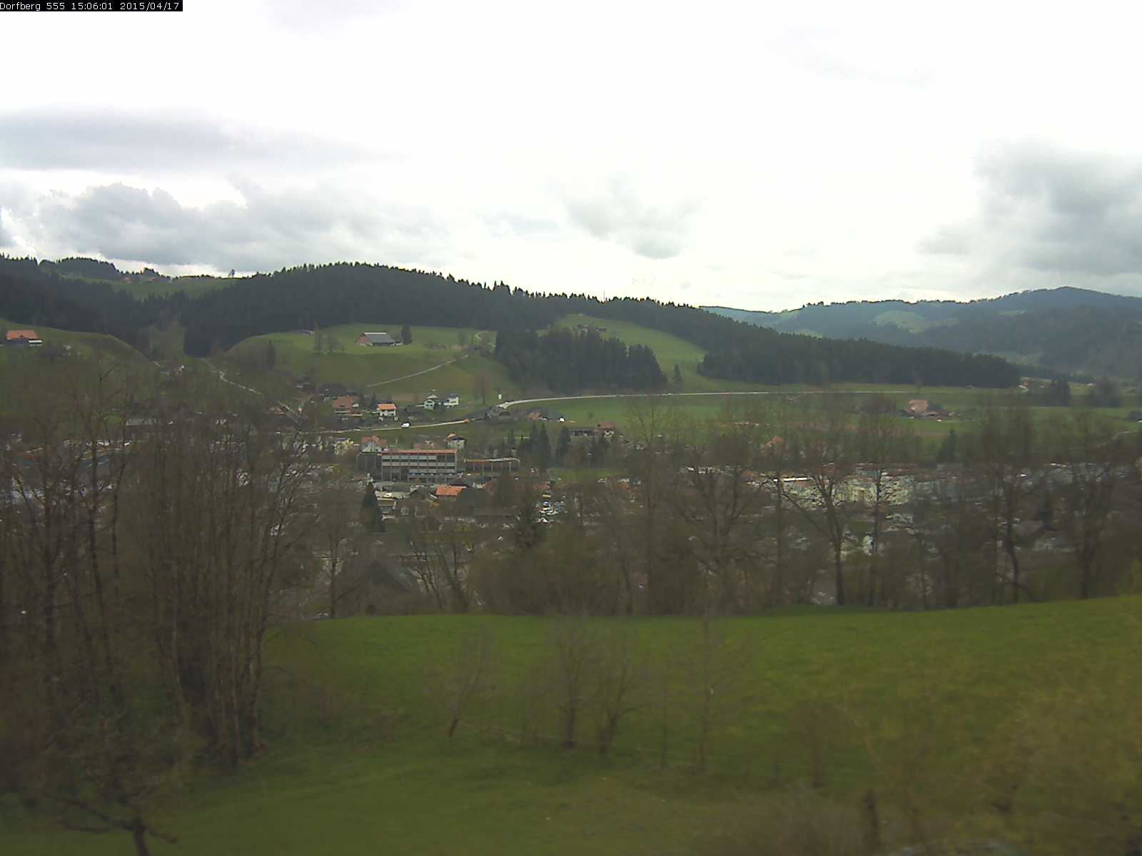 Webcam-Bild: Aussicht vom Dorfberg in Langnau 20150417-150601