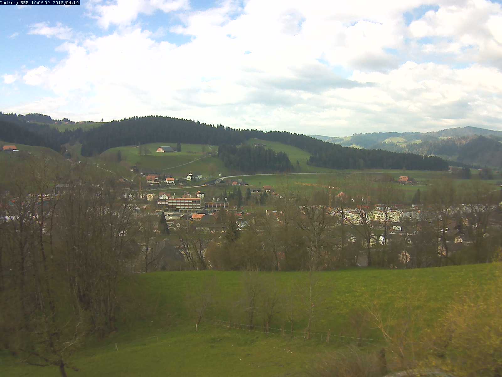 Webcam-Bild: Aussicht vom Dorfberg in Langnau 20150419-100601