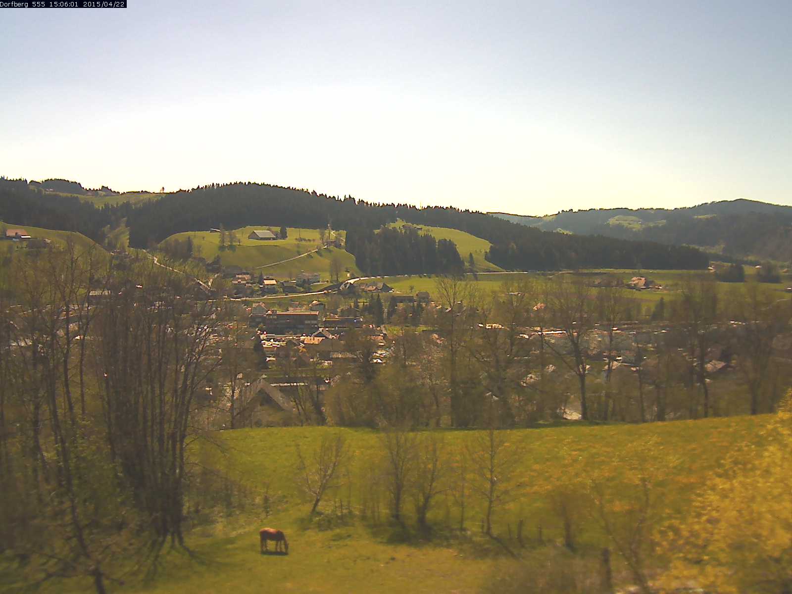 Webcam-Bild: Aussicht vom Dorfberg in Langnau 20150422-150601