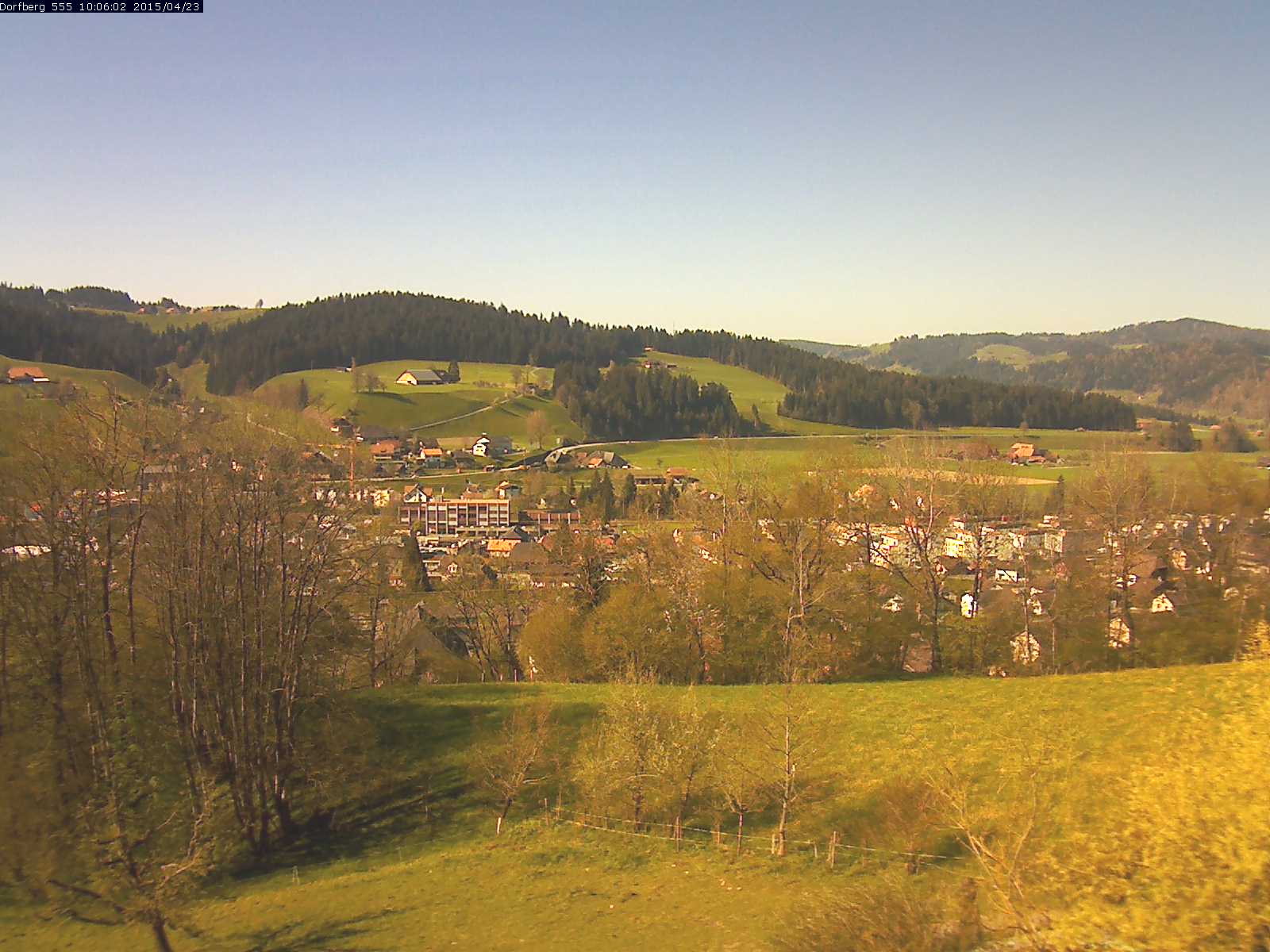 Webcam-Bild: Aussicht vom Dorfberg in Langnau 20150423-100601
