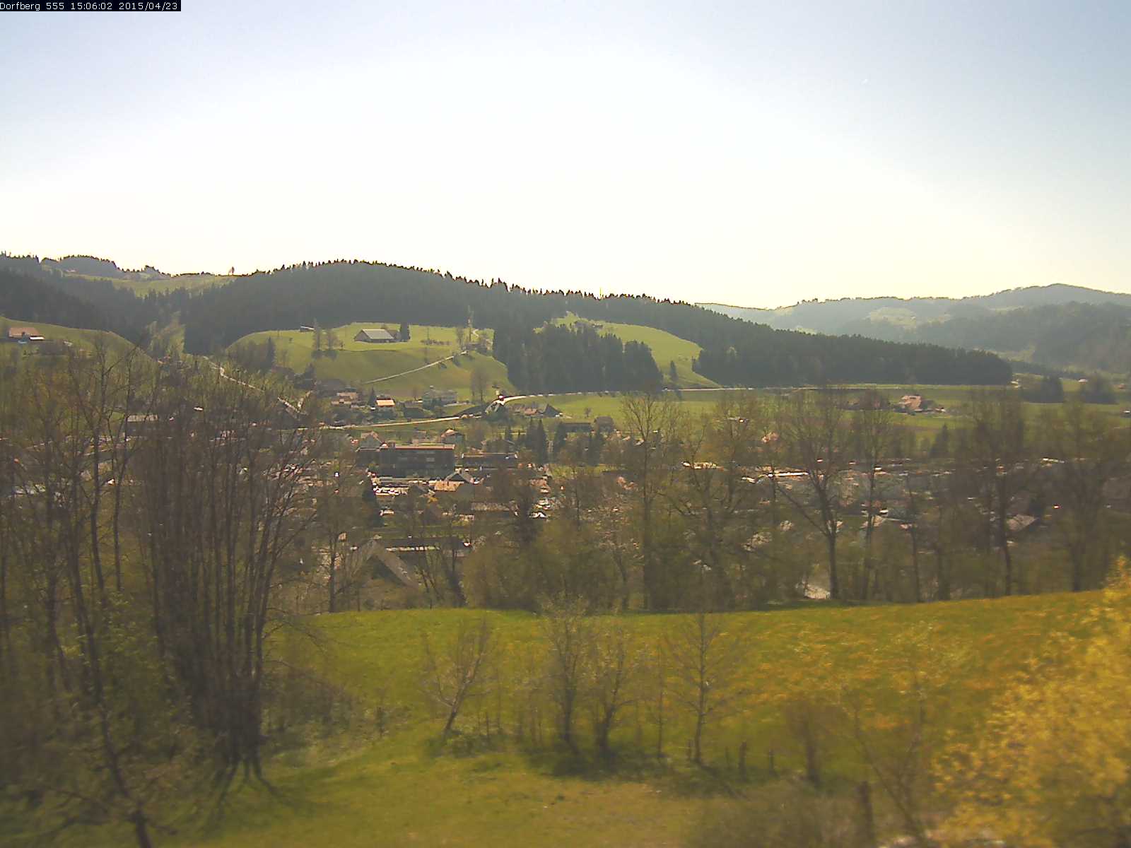 Webcam-Bild: Aussicht vom Dorfberg in Langnau 20150423-150601