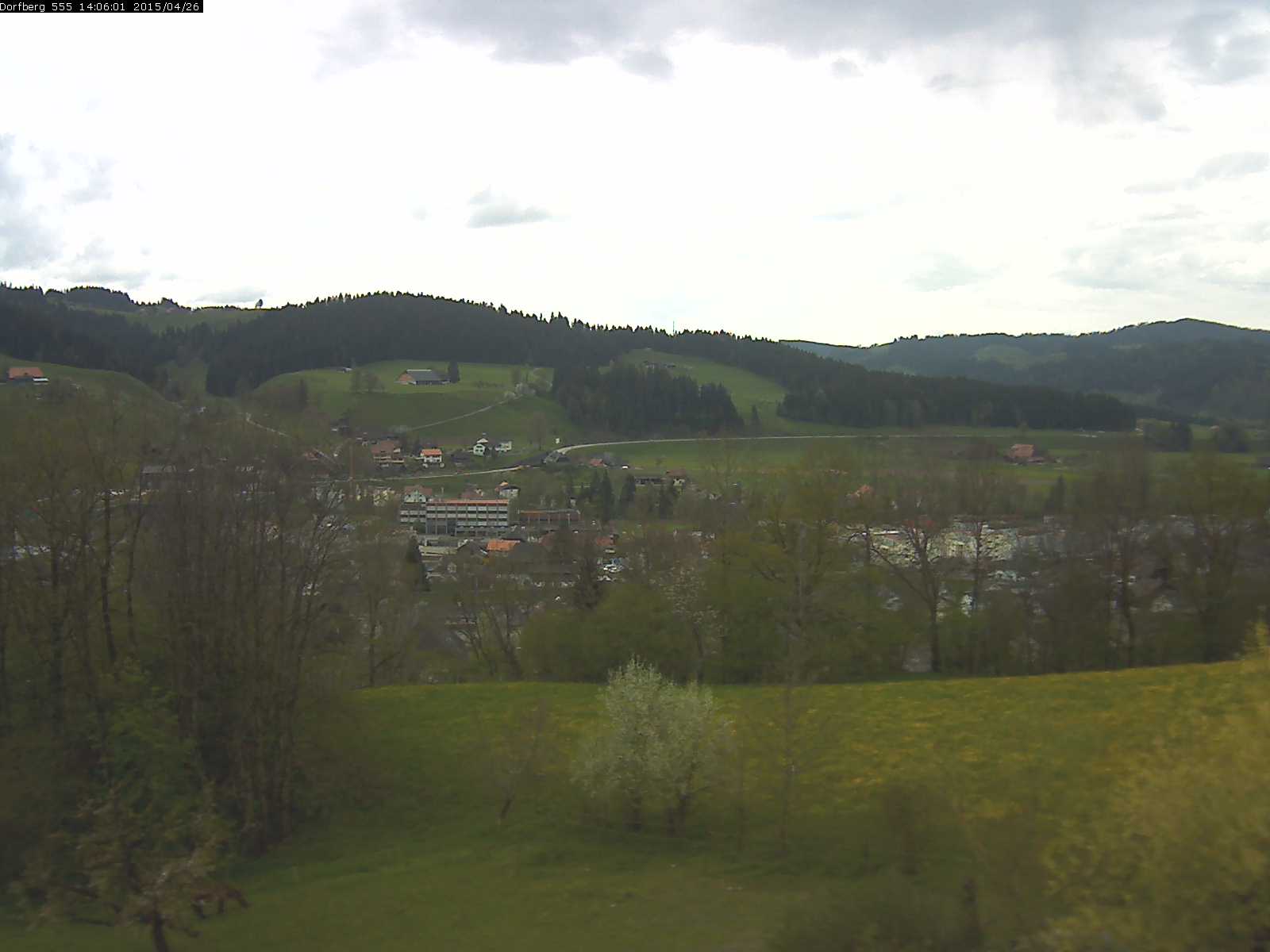 Webcam-Bild: Aussicht vom Dorfberg in Langnau 20150426-140601