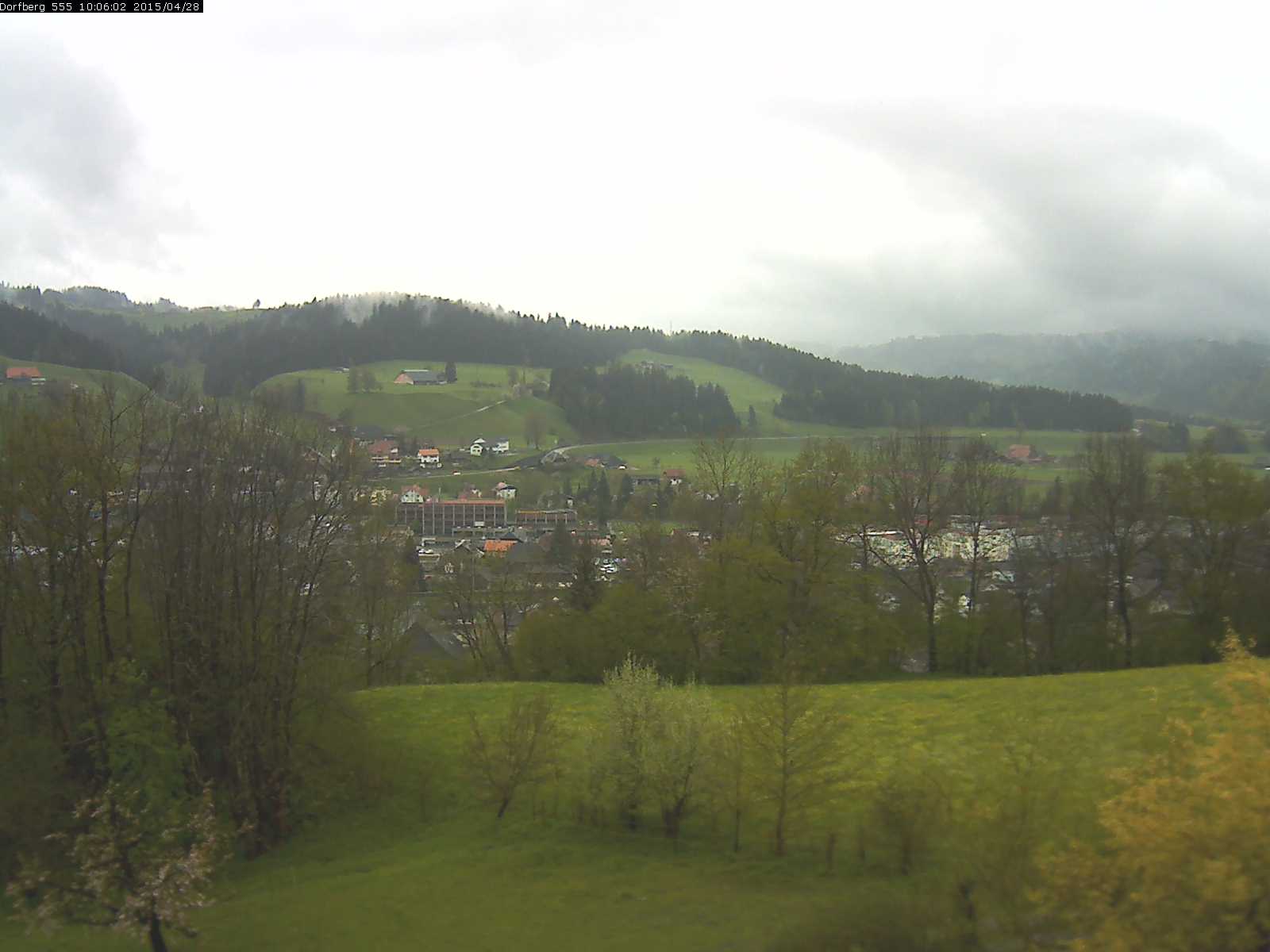 Webcam-Bild: Aussicht vom Dorfberg in Langnau 20150428-100601