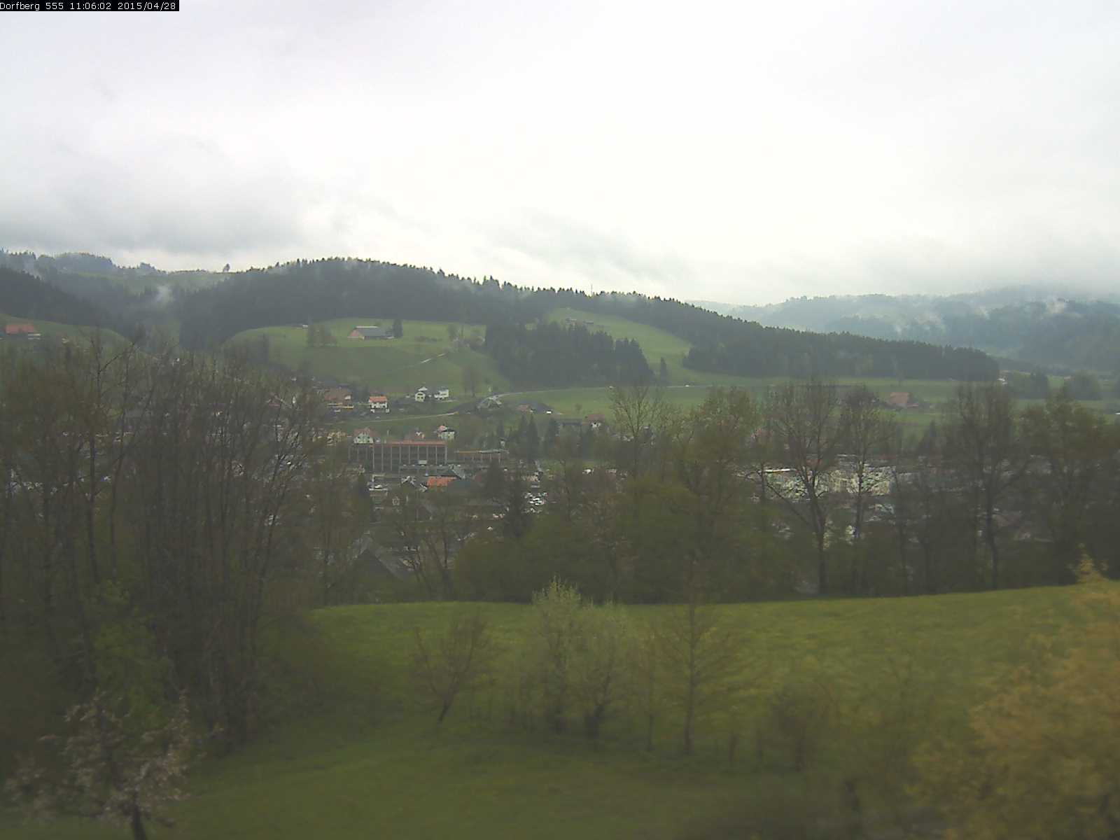 Webcam-Bild: Aussicht vom Dorfberg in Langnau 20150428-110601
