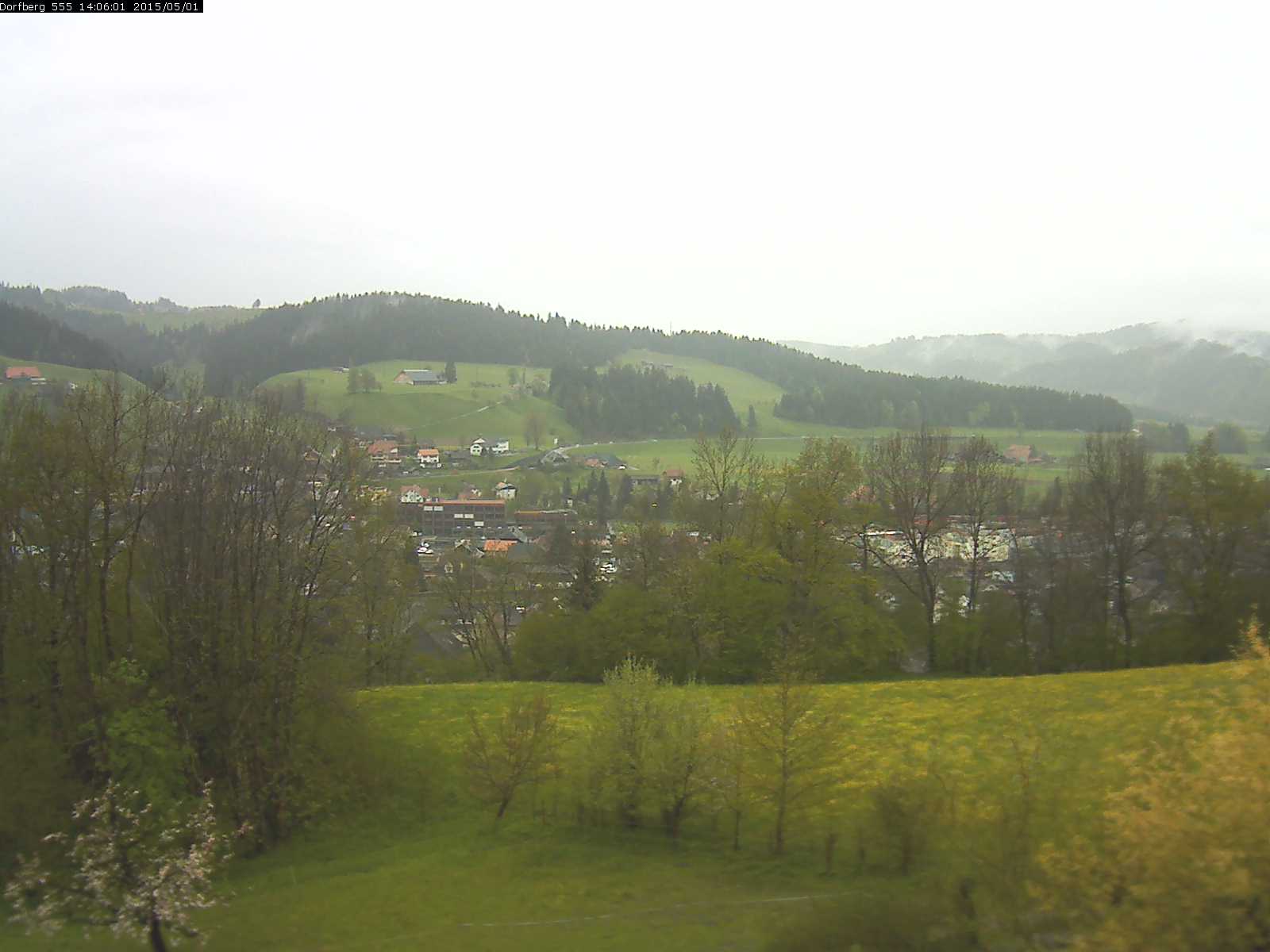 Webcam-Bild: Aussicht vom Dorfberg in Langnau 20150501-140601