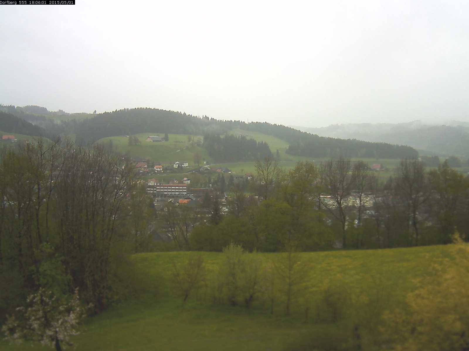 Webcam-Bild: Aussicht vom Dorfberg in Langnau 20150501-180601
