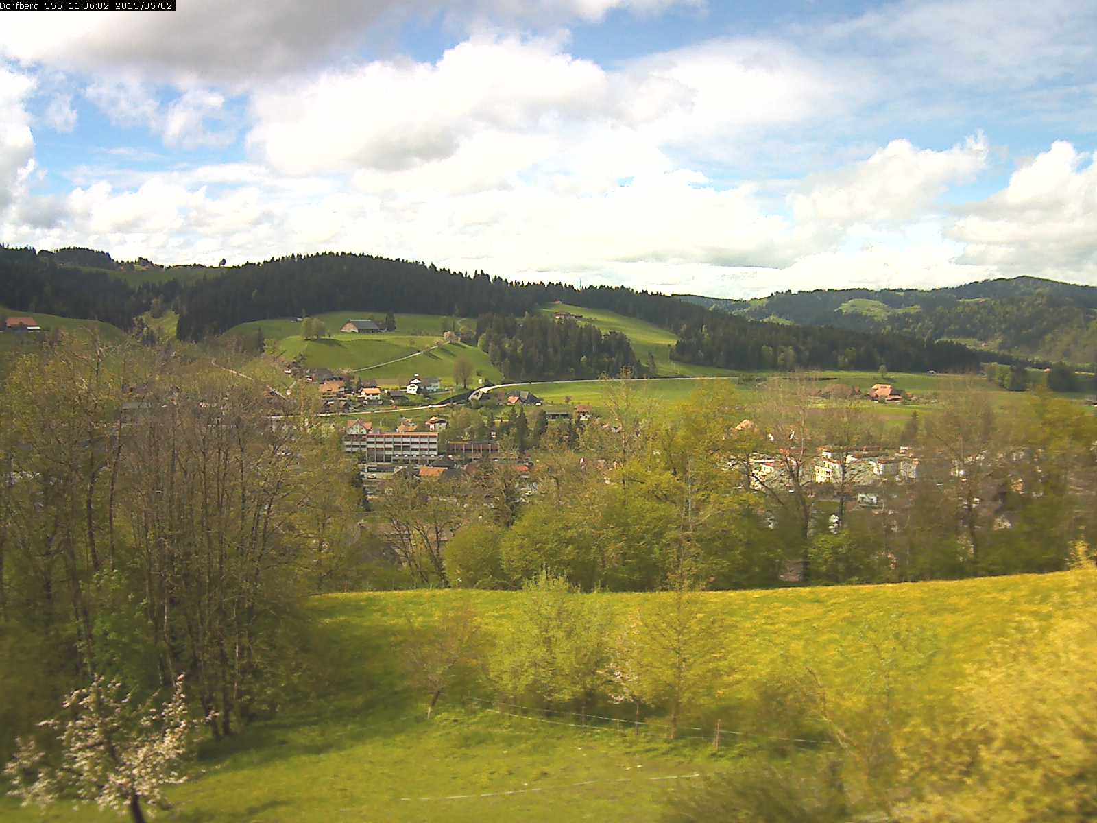 Webcam-Bild: Aussicht vom Dorfberg in Langnau 20150502-110601