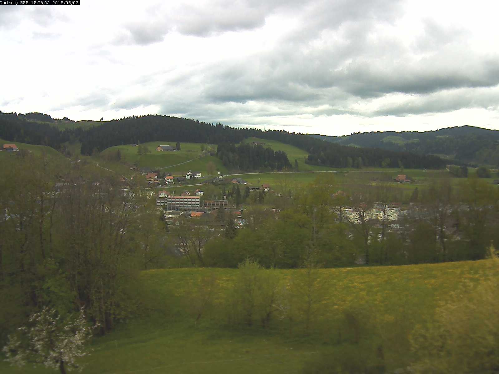 Webcam-Bild: Aussicht vom Dorfberg in Langnau 20150502-150601