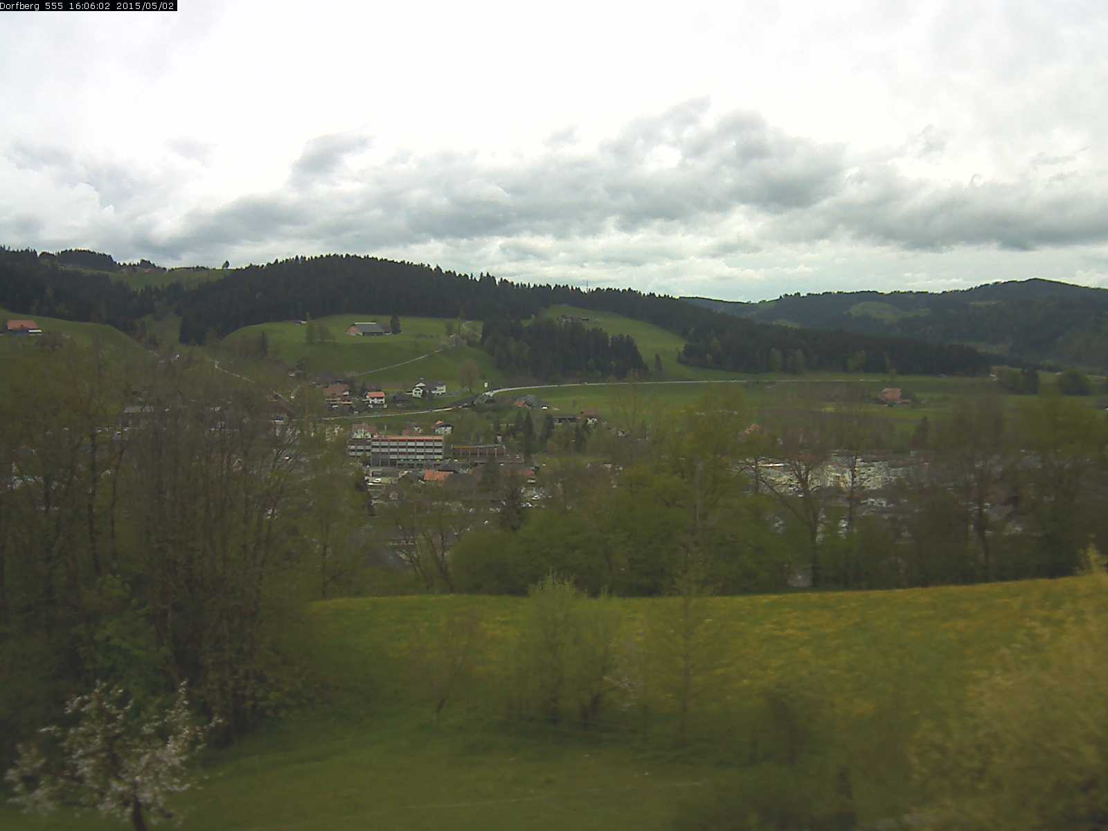 Webcam-Bild: Aussicht vom Dorfberg in Langnau 20150502-160601