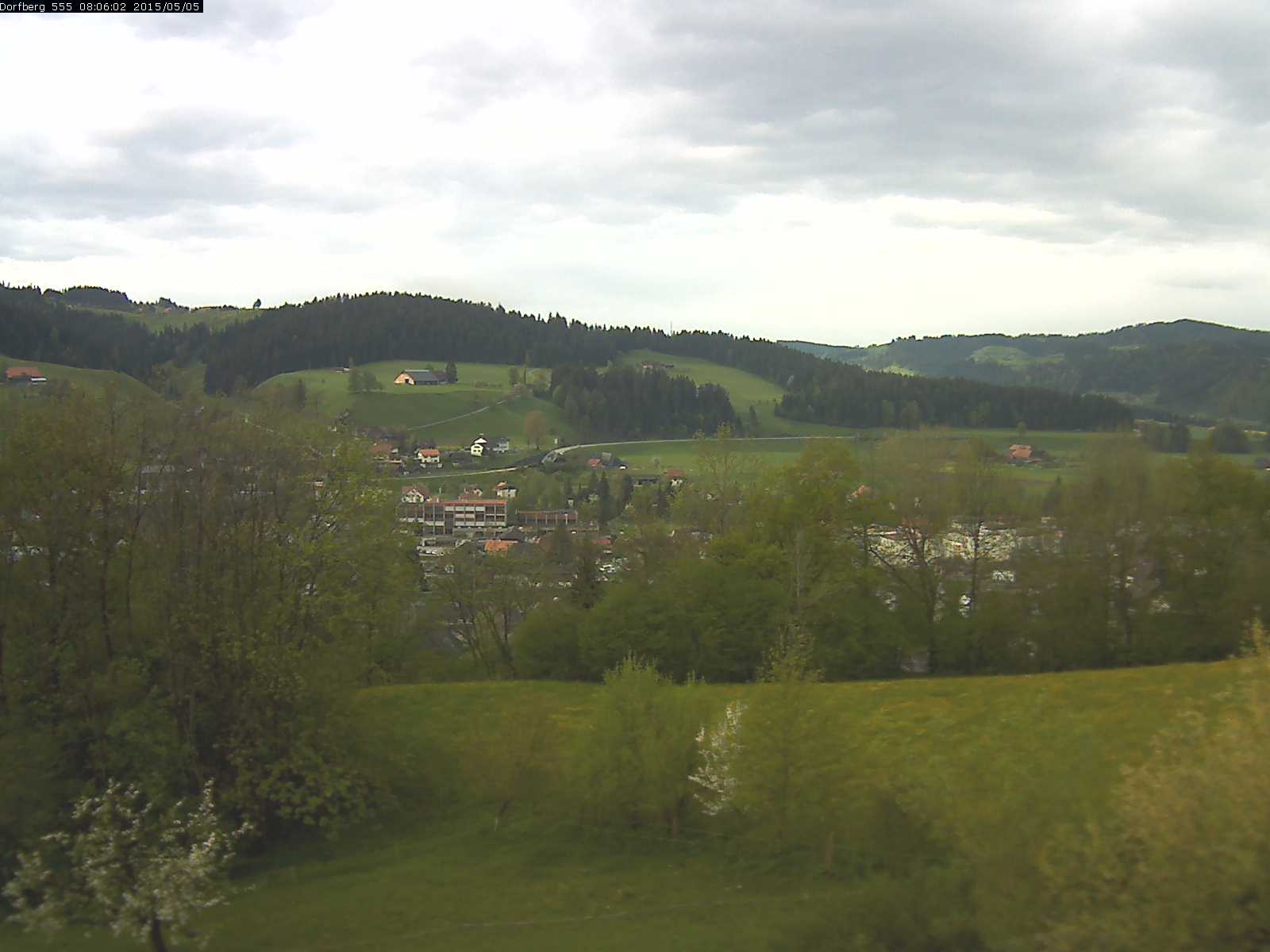 Webcam-Bild: Aussicht vom Dorfberg in Langnau 20150505-080601