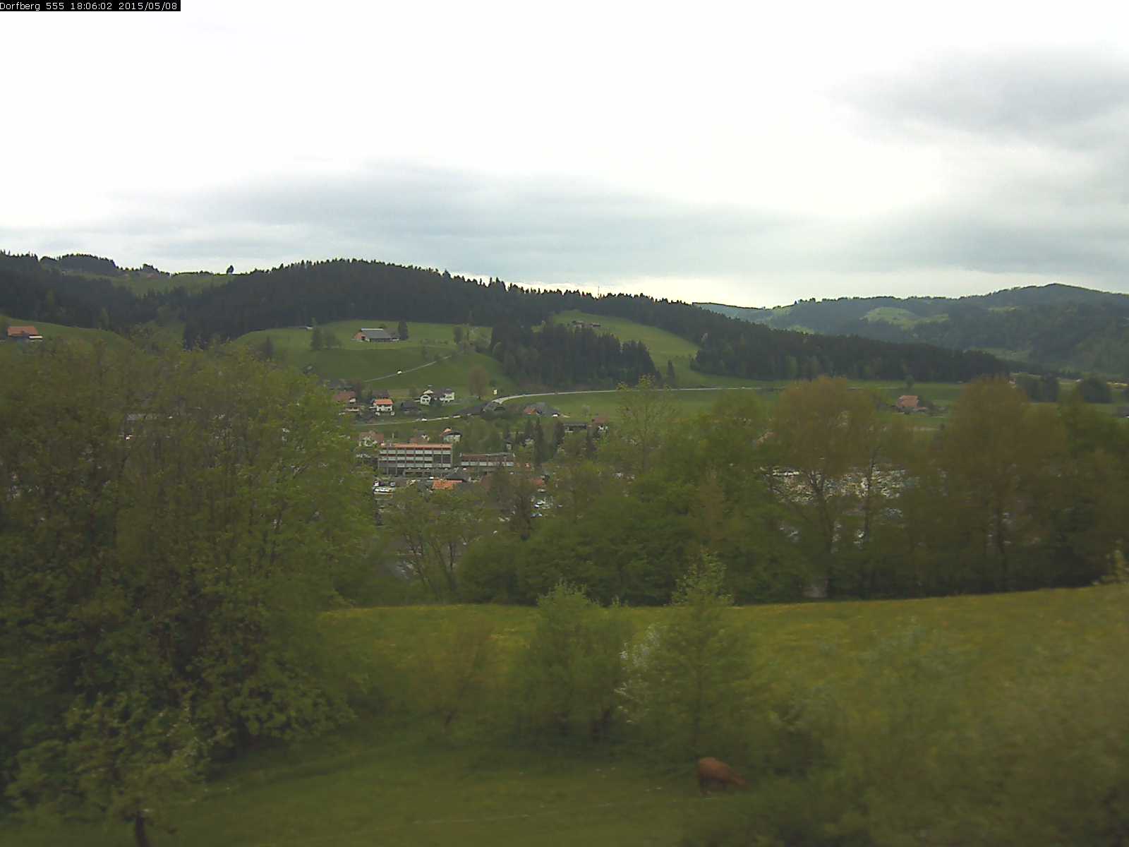 Webcam-Bild: Aussicht vom Dorfberg in Langnau 20150508-180601