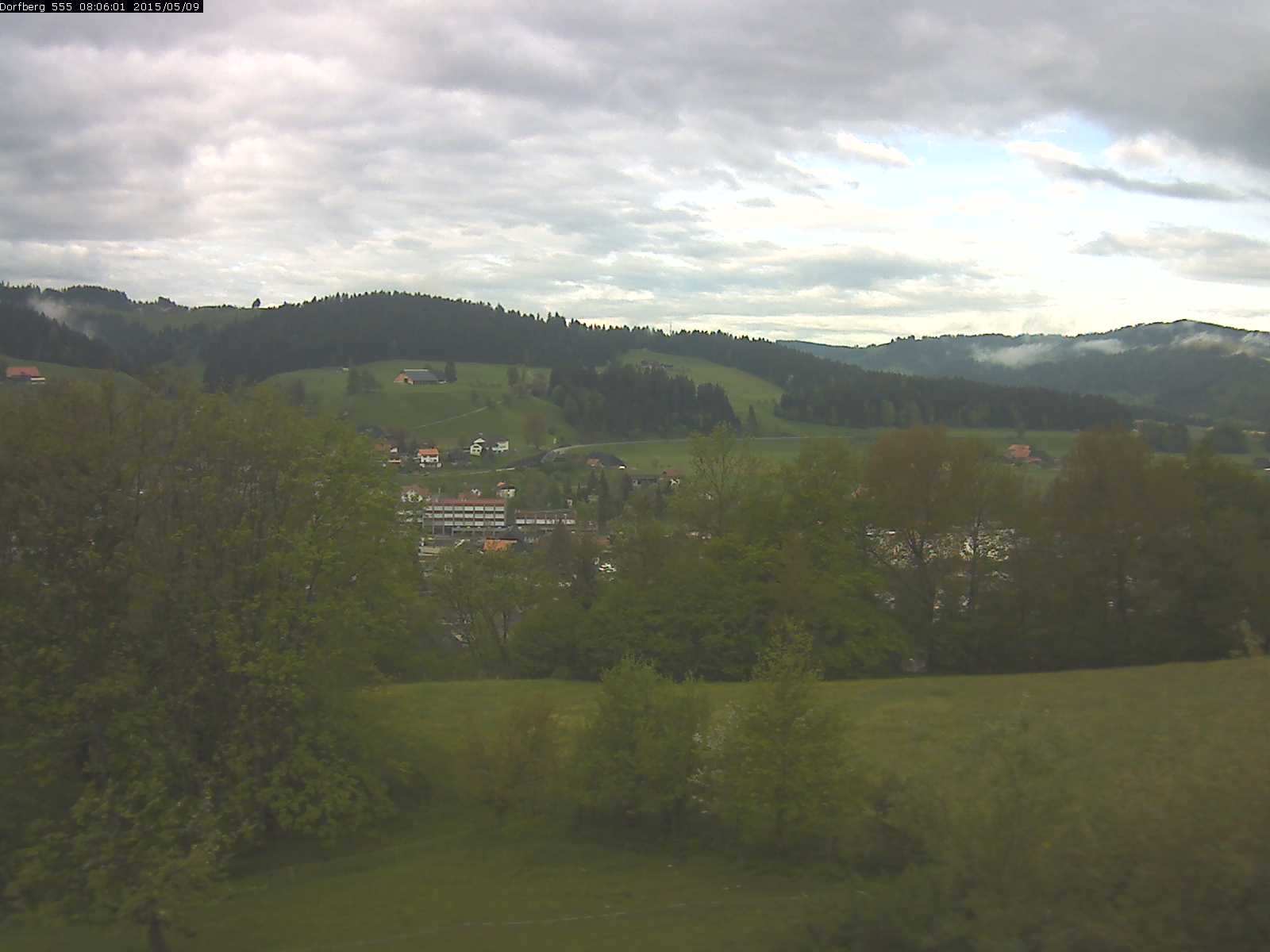 Webcam-Bild: Aussicht vom Dorfberg in Langnau 20150509-080601