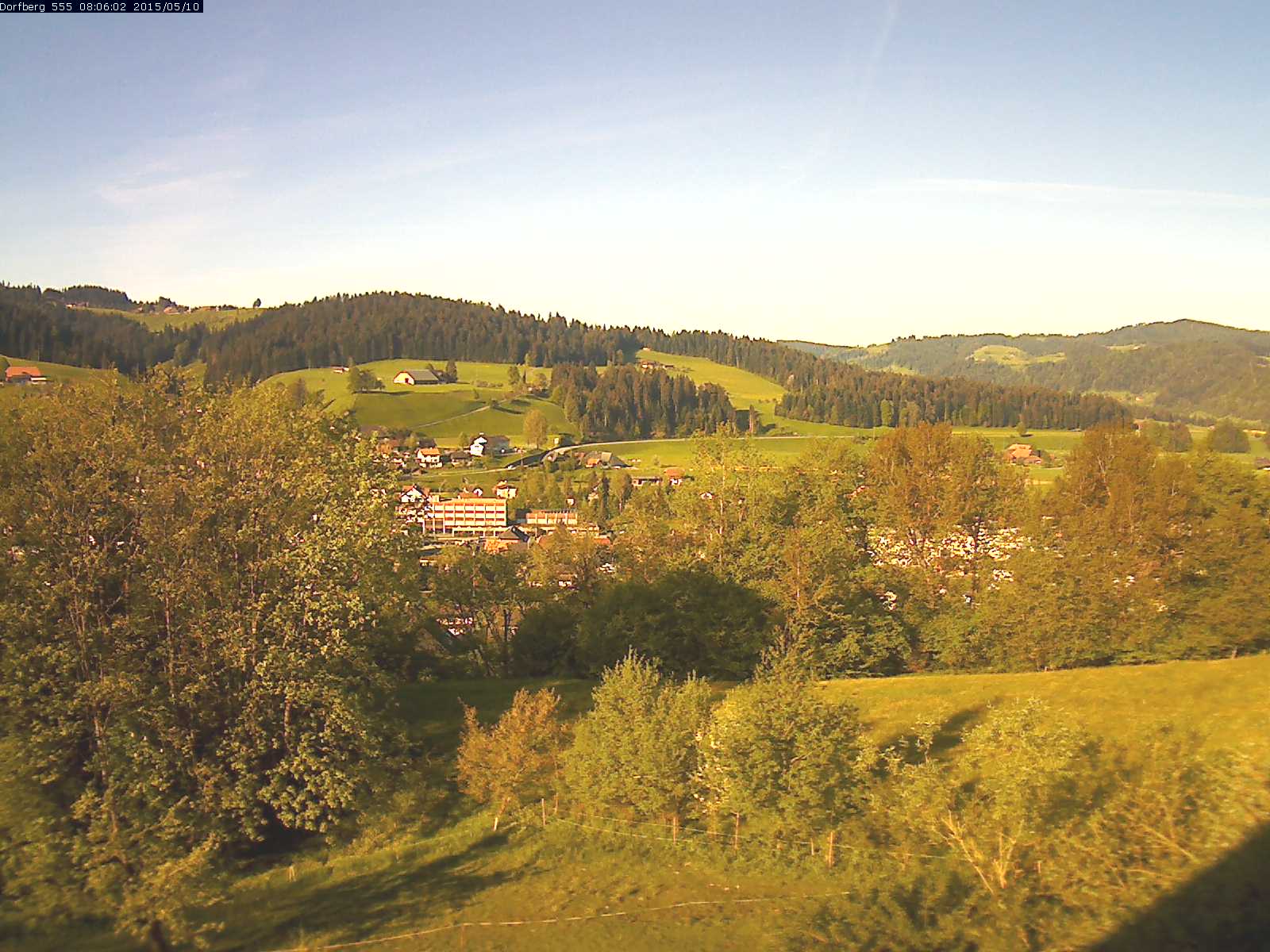 Webcam-Bild: Aussicht vom Dorfberg in Langnau 20150510-080602