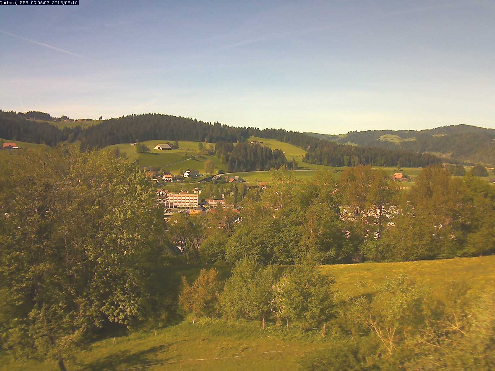 Webcam-Bild: Aussicht vom Dorfberg in Langnau 20150510-090601