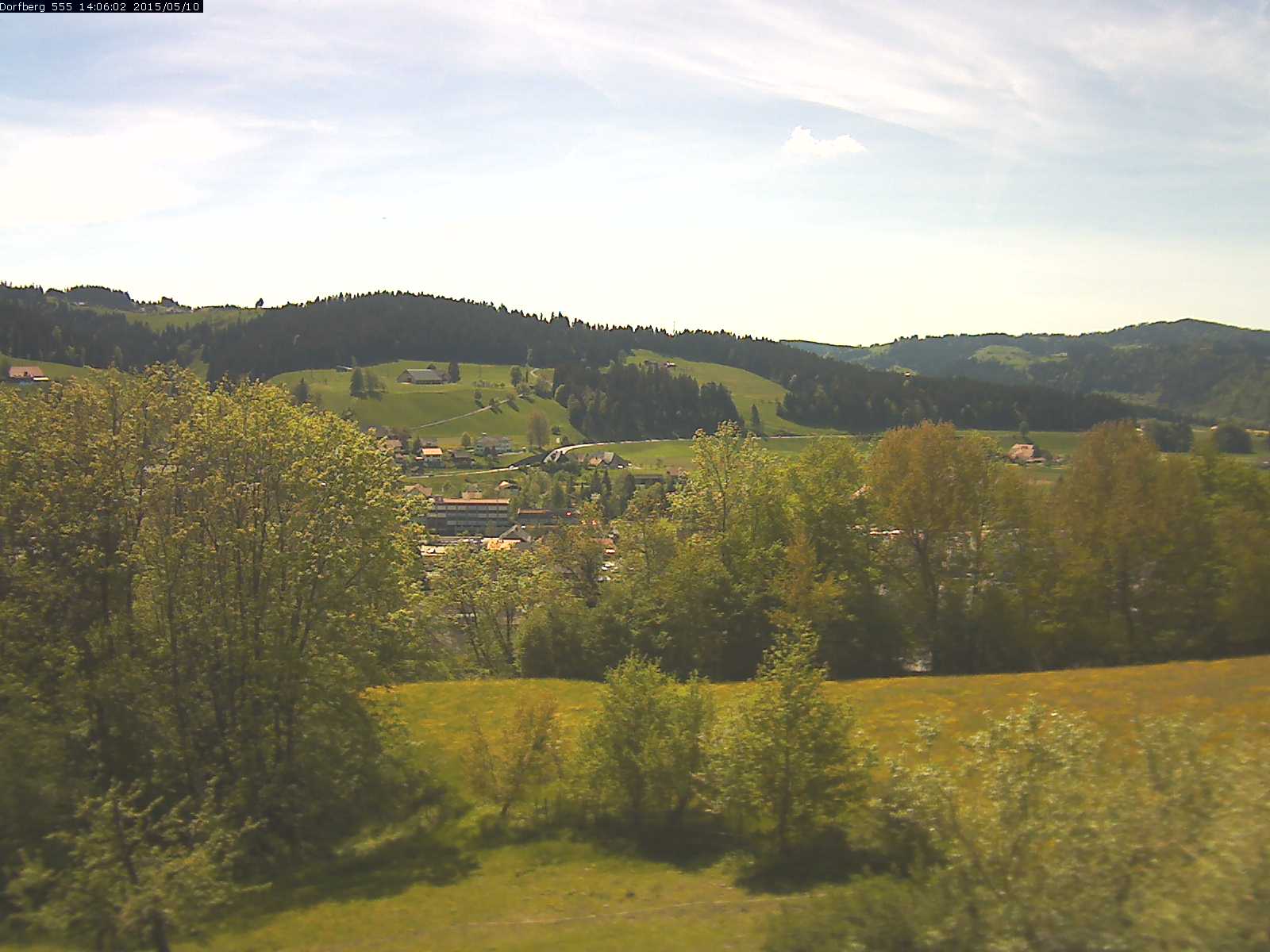Webcam-Bild: Aussicht vom Dorfberg in Langnau 20150510-140601