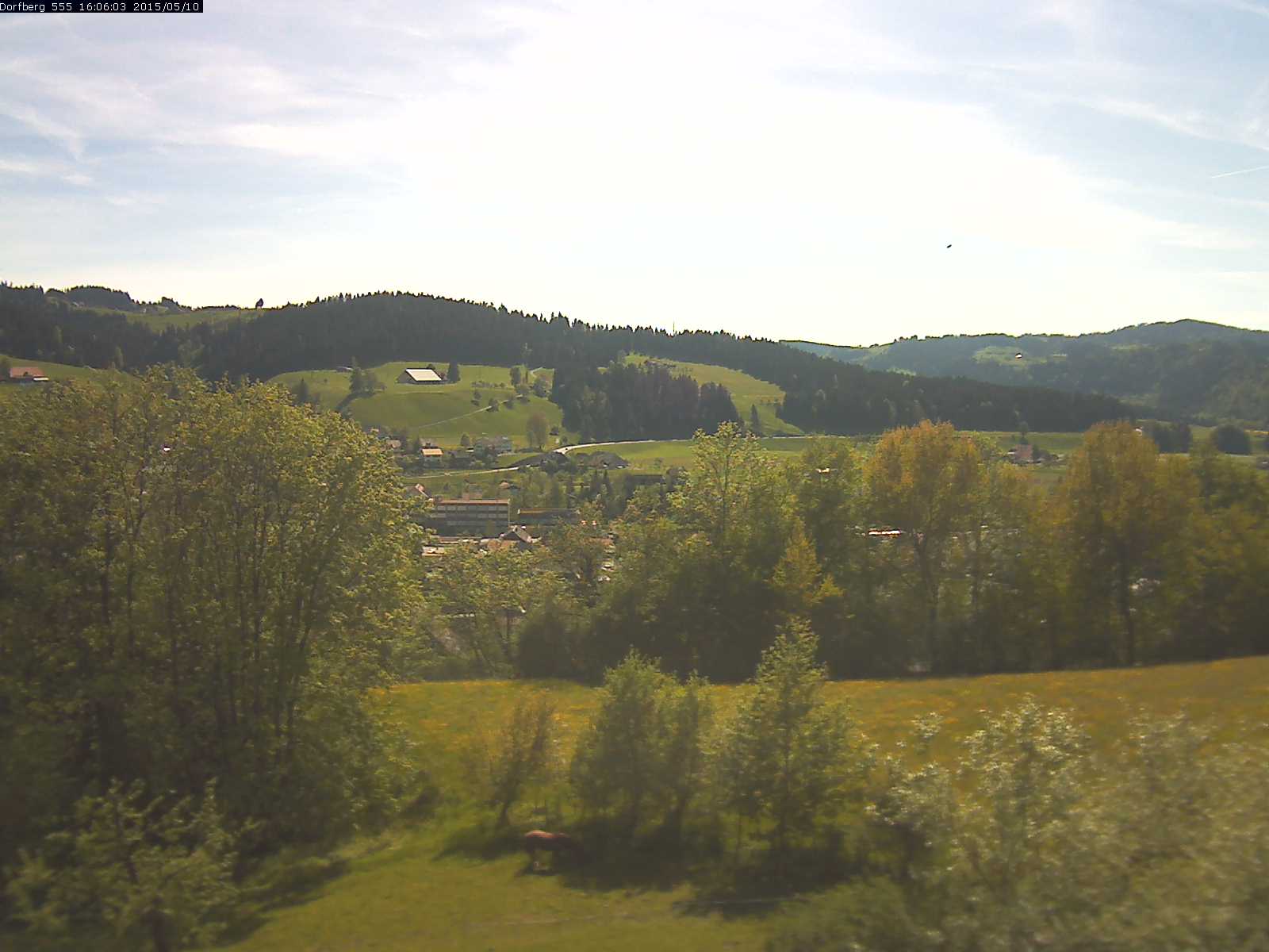 Webcam-Bild: Aussicht vom Dorfberg in Langnau 20150510-160601