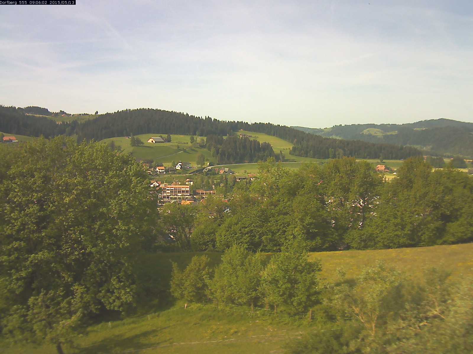 Webcam-Bild: Aussicht vom Dorfberg in Langnau 20150513-090601