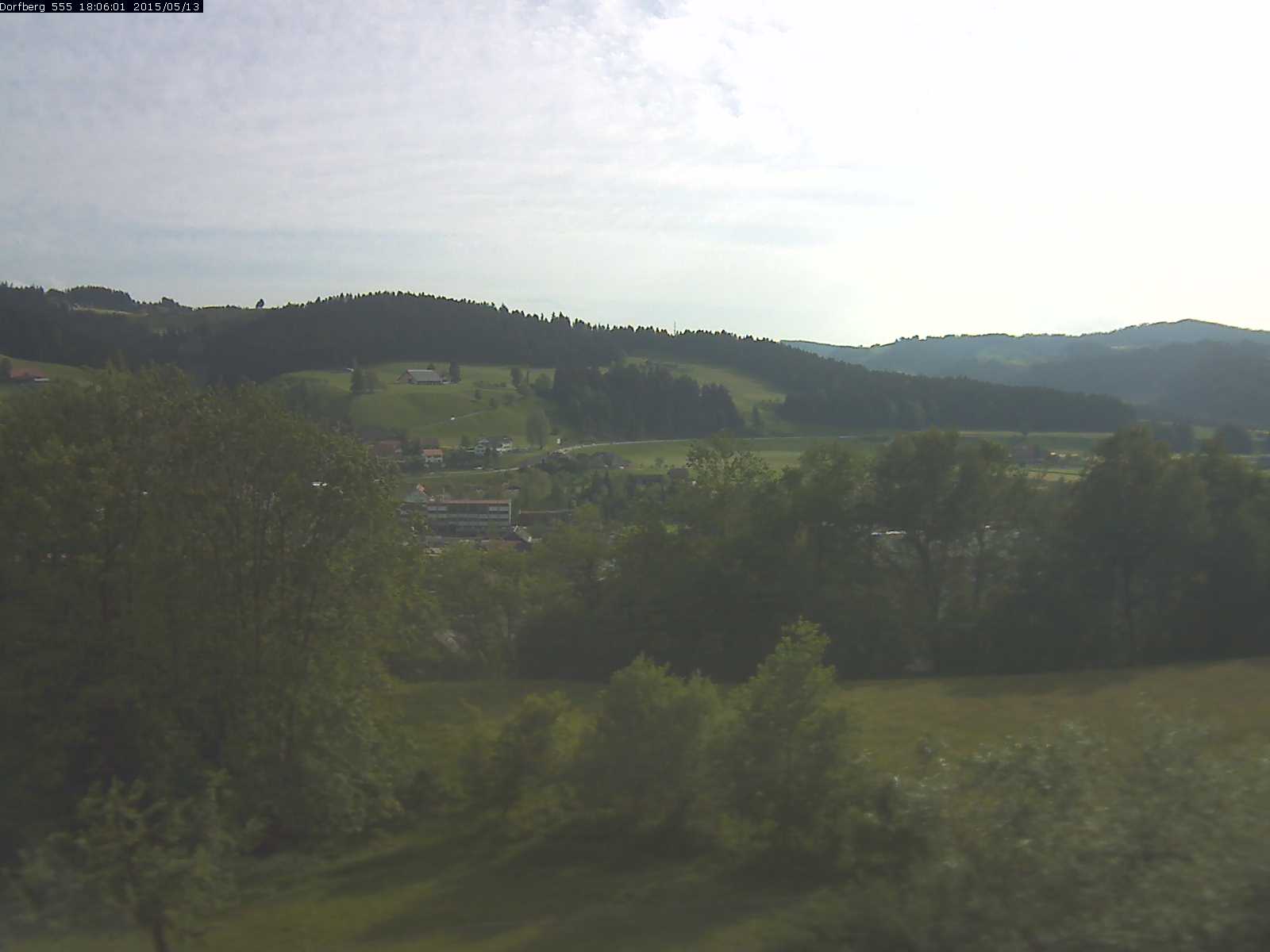 Webcam-Bild: Aussicht vom Dorfberg in Langnau 20150513-180601