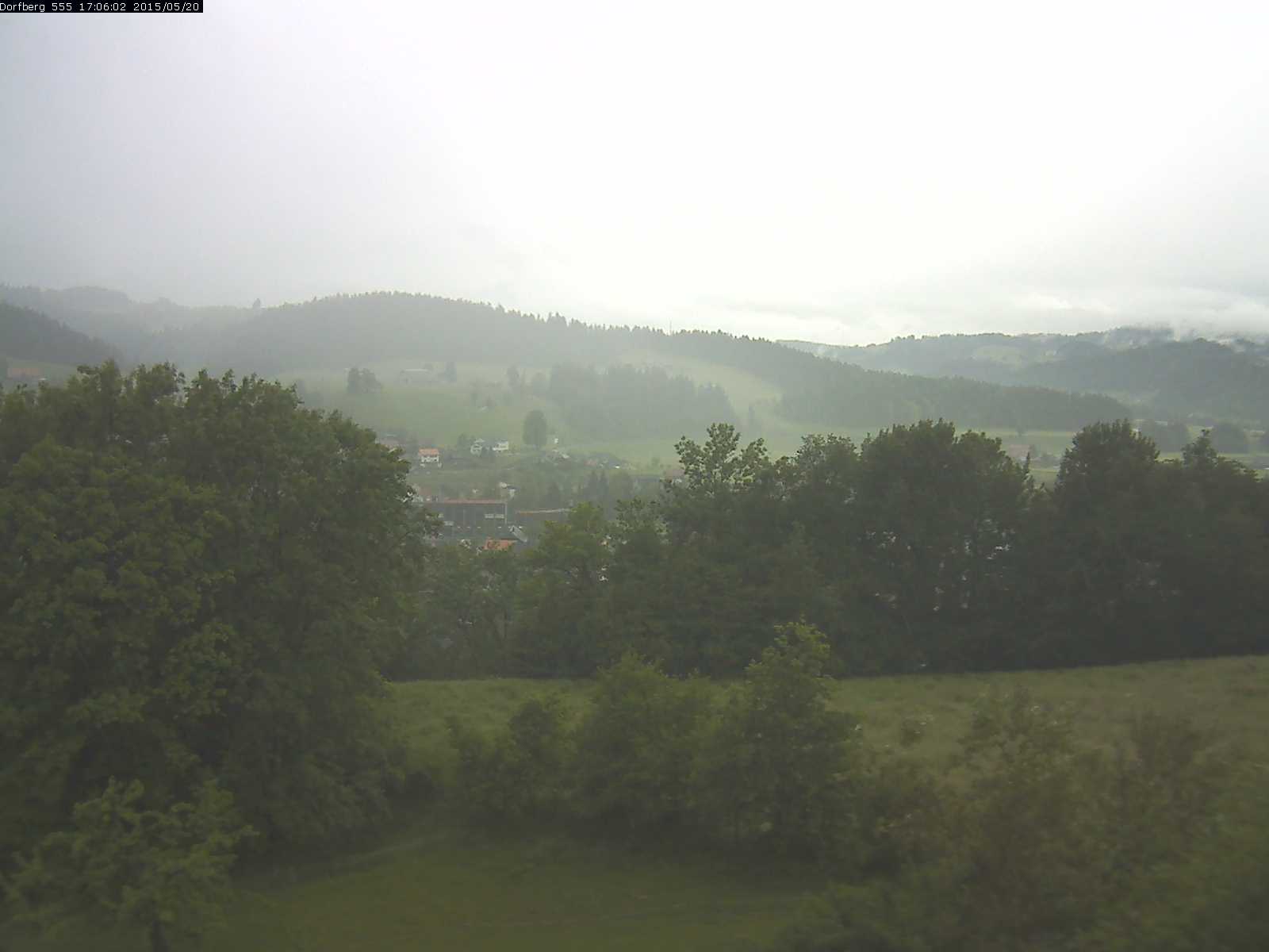 Webcam-Bild: Aussicht vom Dorfberg in Langnau 20150520-170601