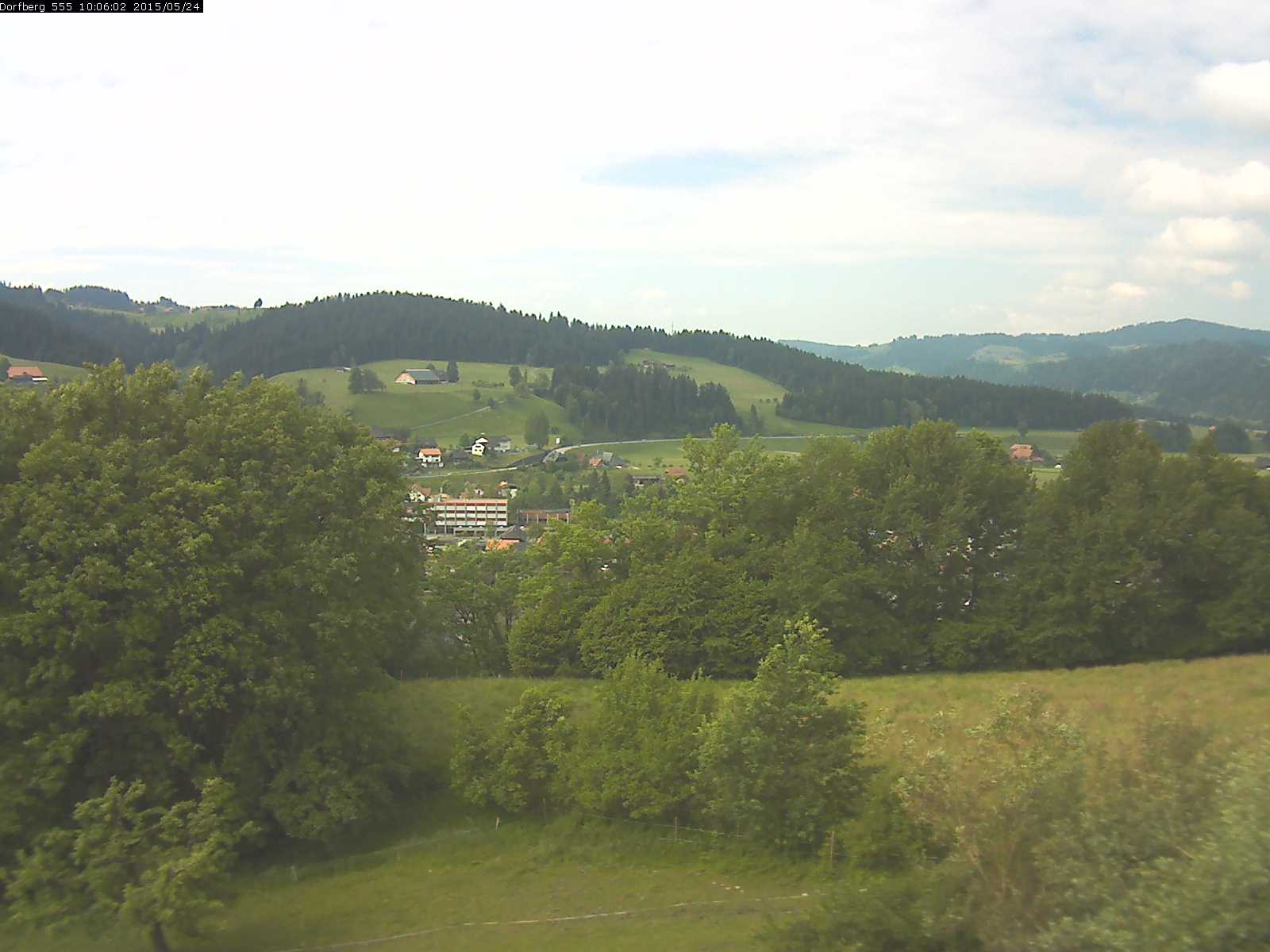 Webcam-Bild: Aussicht vom Dorfberg in Langnau 20150524-100601