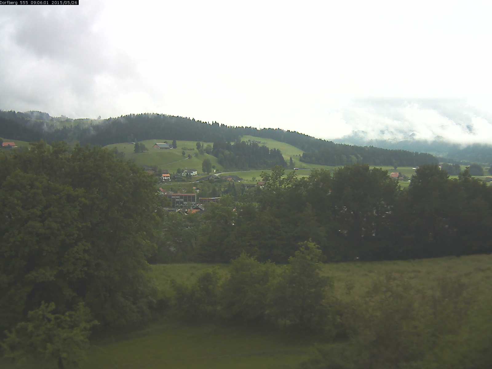 Webcam-Bild: Aussicht vom Dorfberg in Langnau 20150526-090601