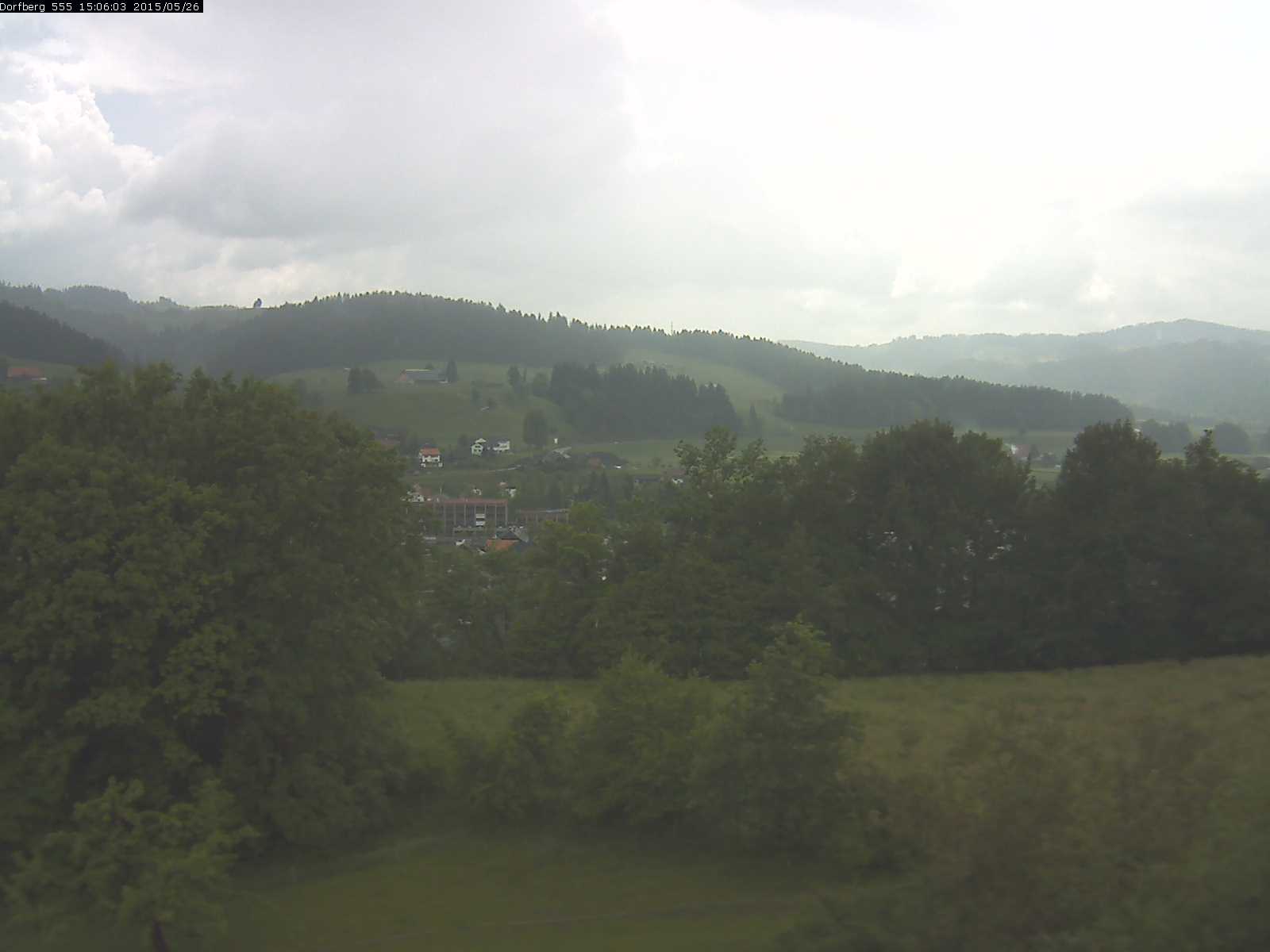 Webcam-Bild: Aussicht vom Dorfberg in Langnau 20150526-150601
