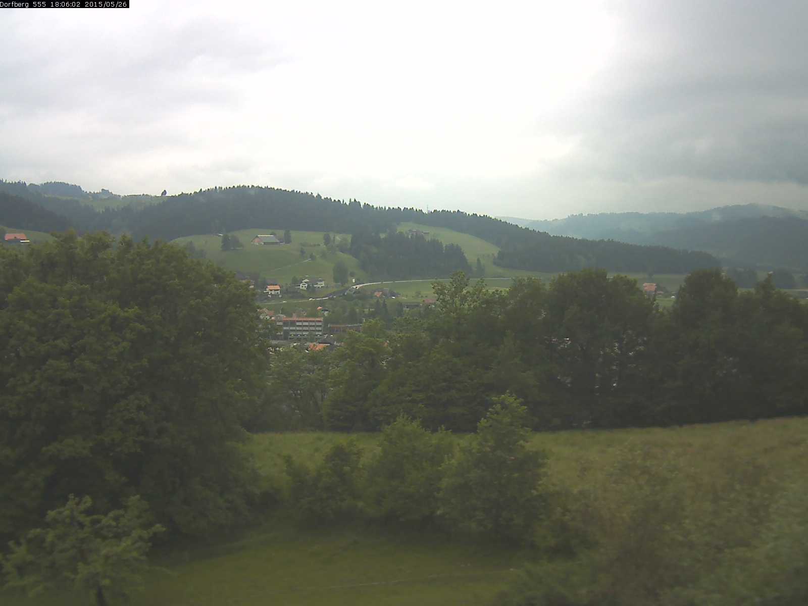 Webcam-Bild: Aussicht vom Dorfberg in Langnau 20150526-180601