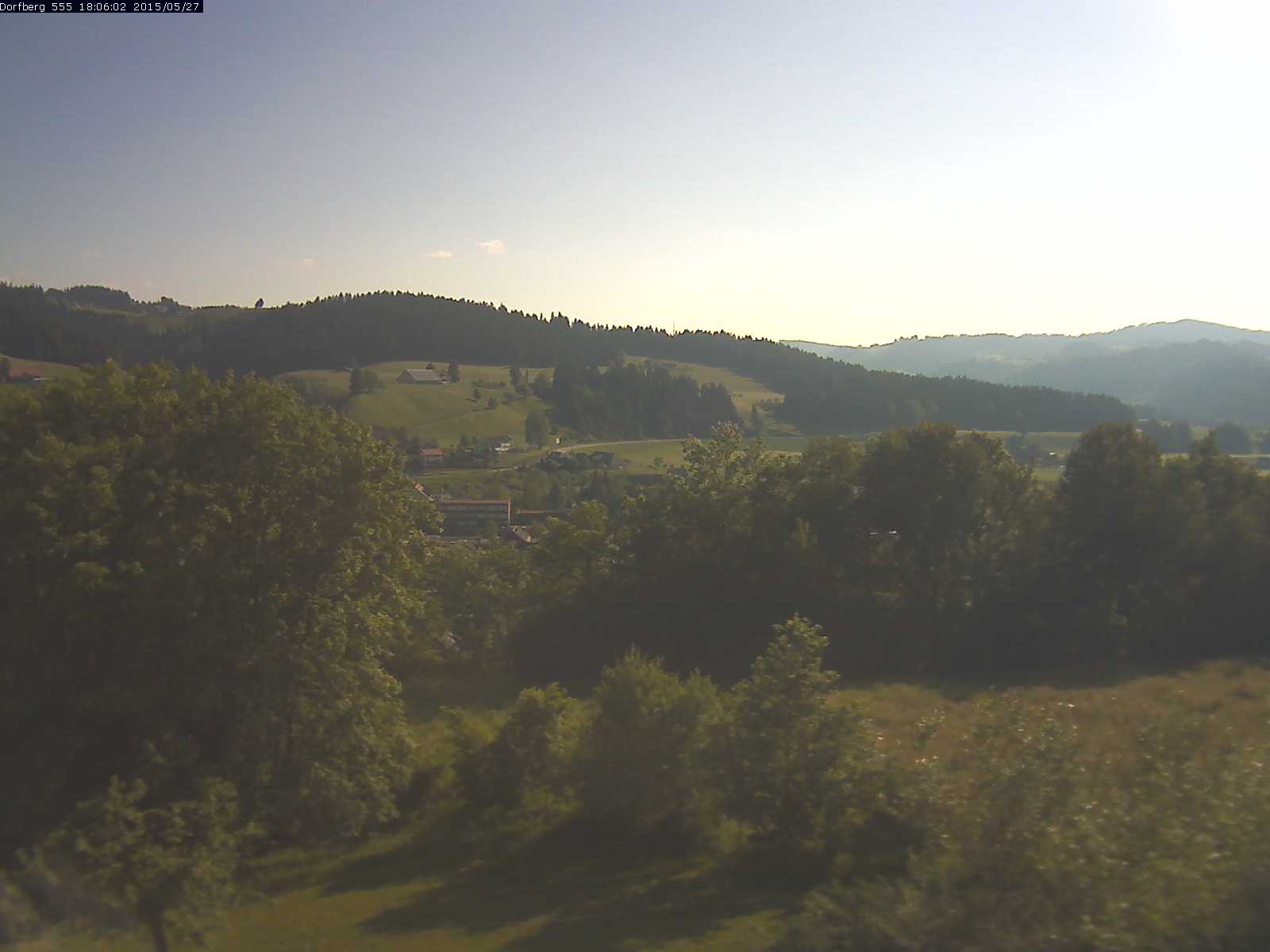 Webcam-Bild: Aussicht vom Dorfberg in Langnau 20150527-180601