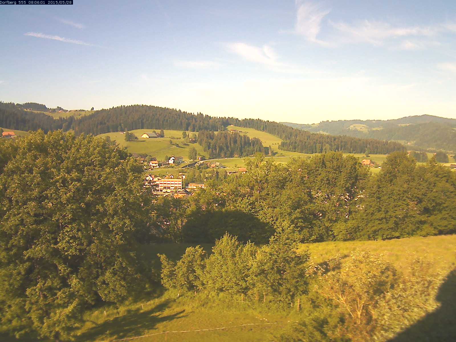 Webcam-Bild: Aussicht vom Dorfberg in Langnau 20150528-080601
