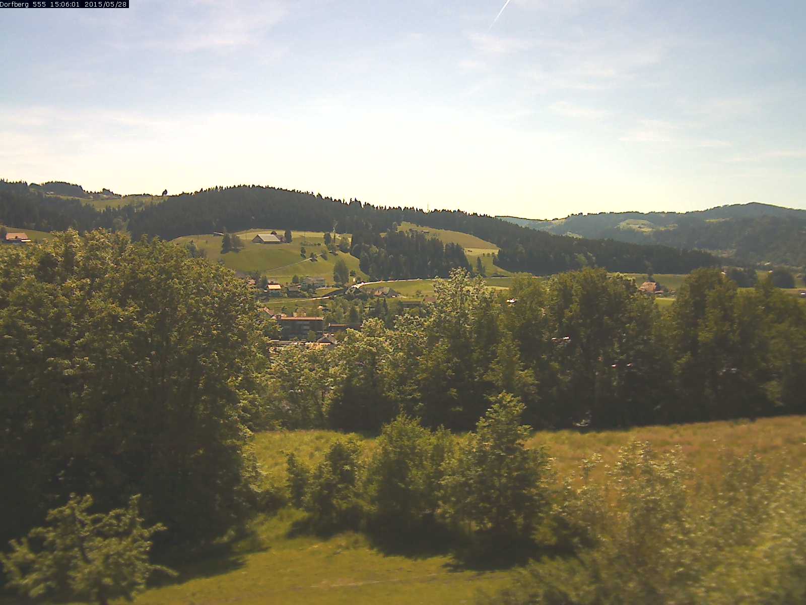 Webcam-Bild: Aussicht vom Dorfberg in Langnau 20150528-150601
