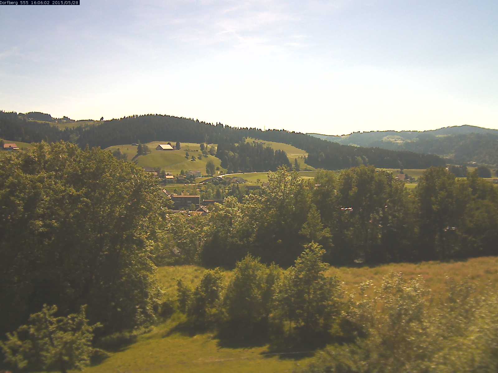 Webcam-Bild: Aussicht vom Dorfberg in Langnau 20150528-160602