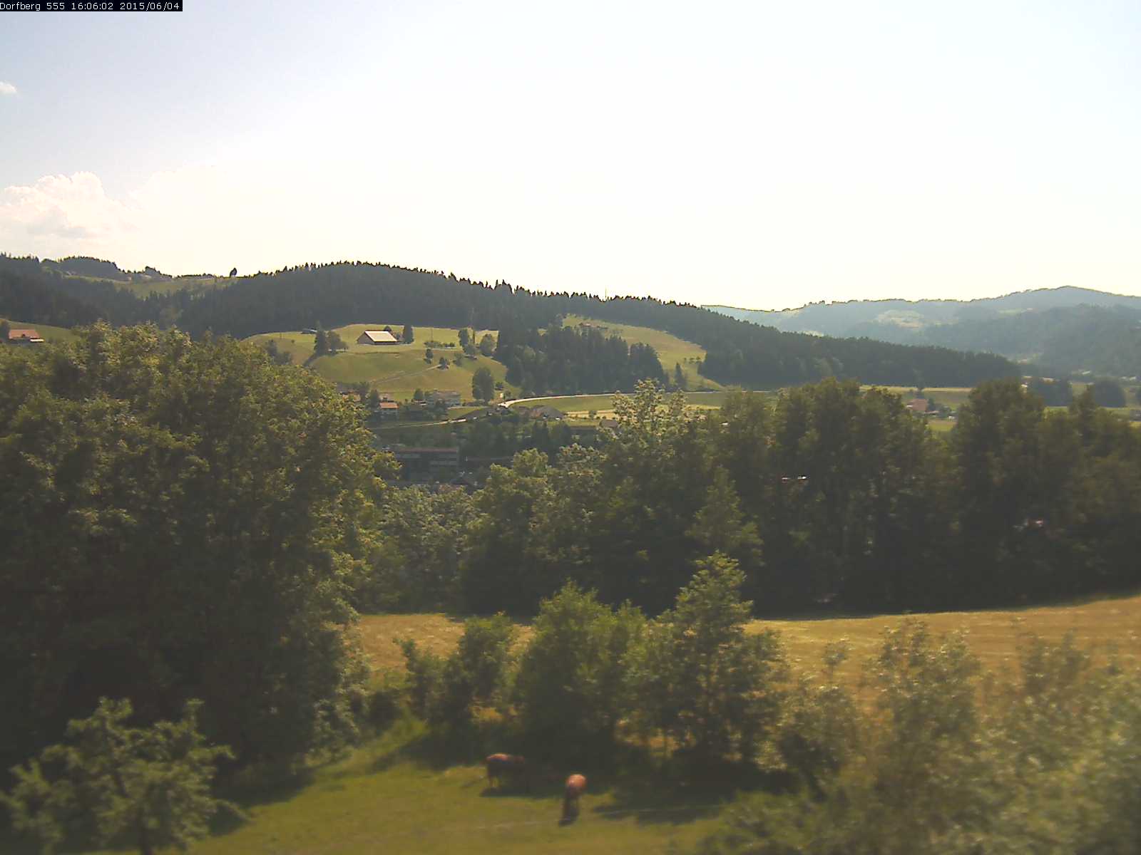 Webcam-Bild: Aussicht vom Dorfberg in Langnau 20150604-160601