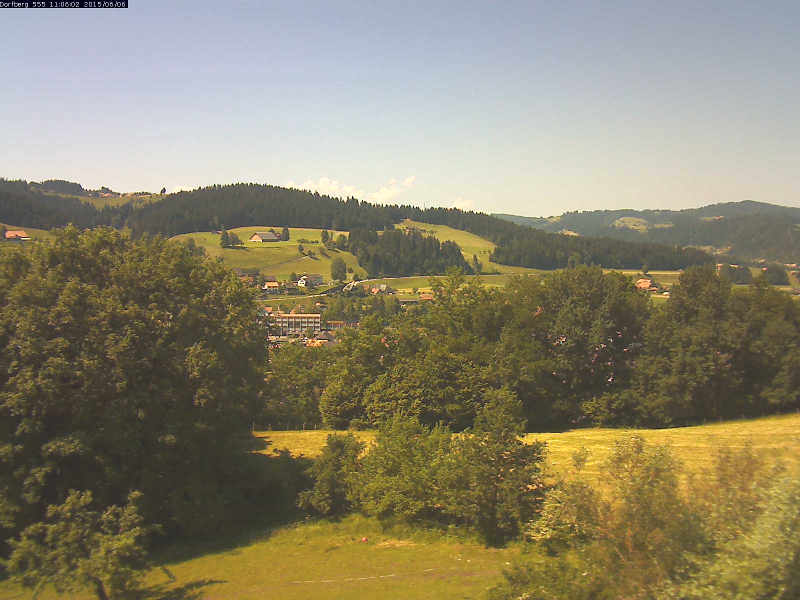 Webcam-Bild: Aussicht vom Dorfberg in Langnau 20150606-110601