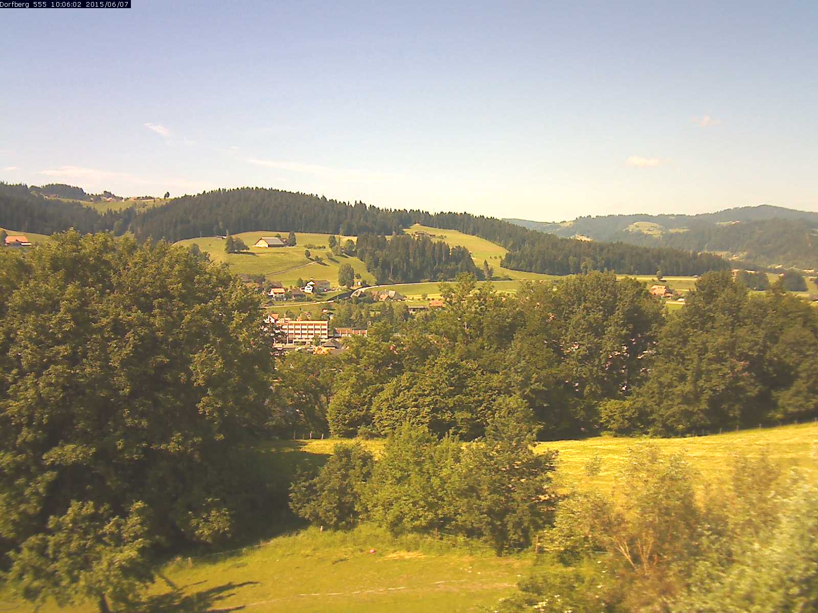Webcam-Bild: Aussicht vom Dorfberg in Langnau 20150607-100601